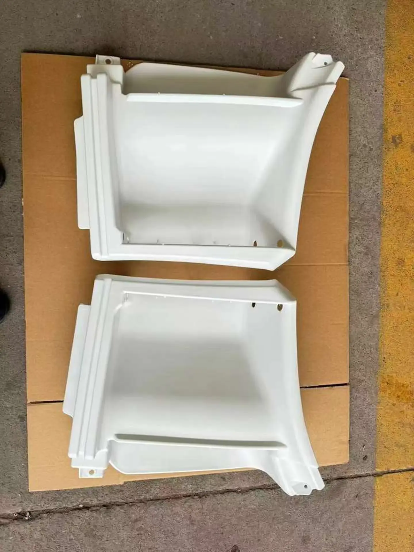 62*55CM White Plastic Step Panel for Hino Profia