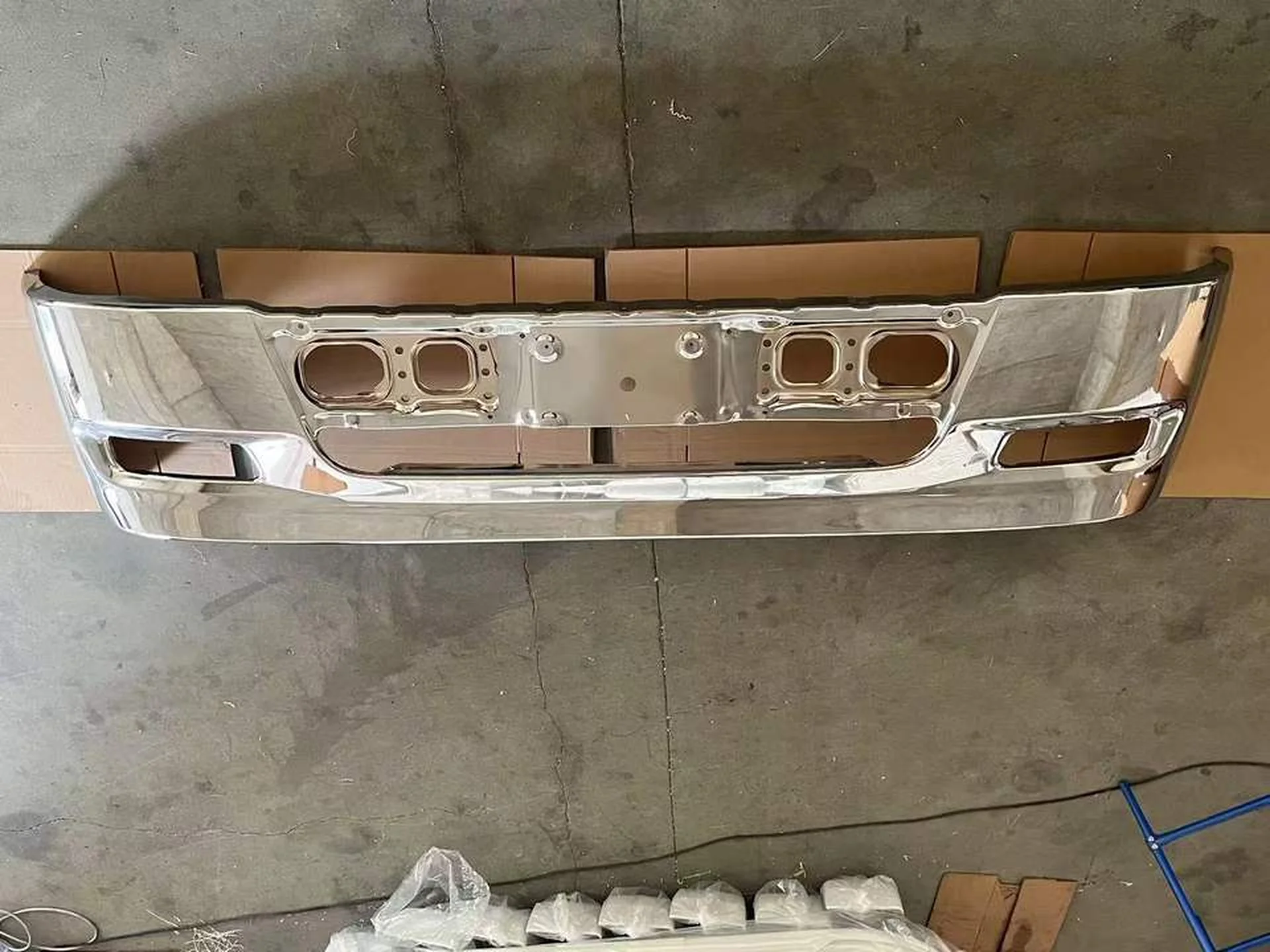 240CM Chrome / White Metal Bumper for Hino Profia