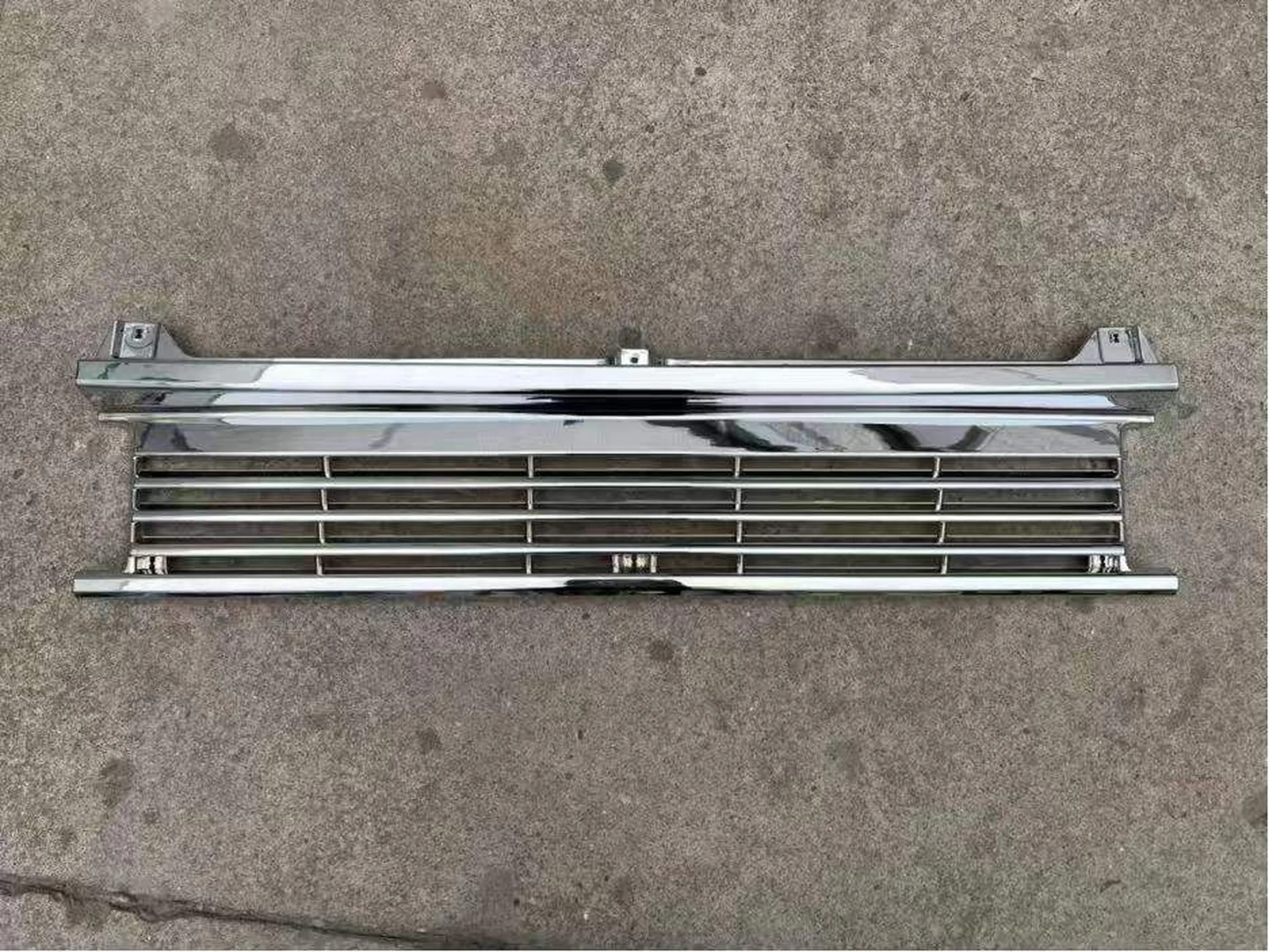 125CM Black / Gray Plastic Grille for Hino FM3M / FM2K