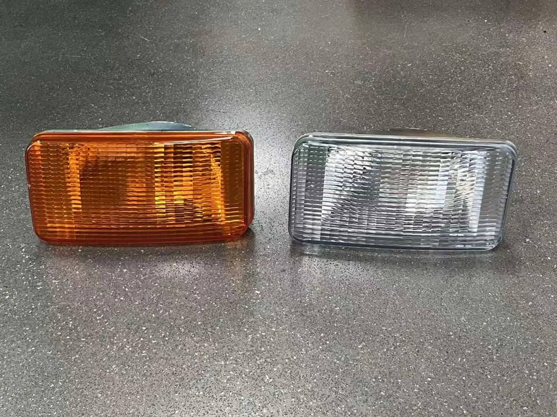 19*9.5CM White / Yellow Plastic Fog Lamp for Hino FM3M / FM2K