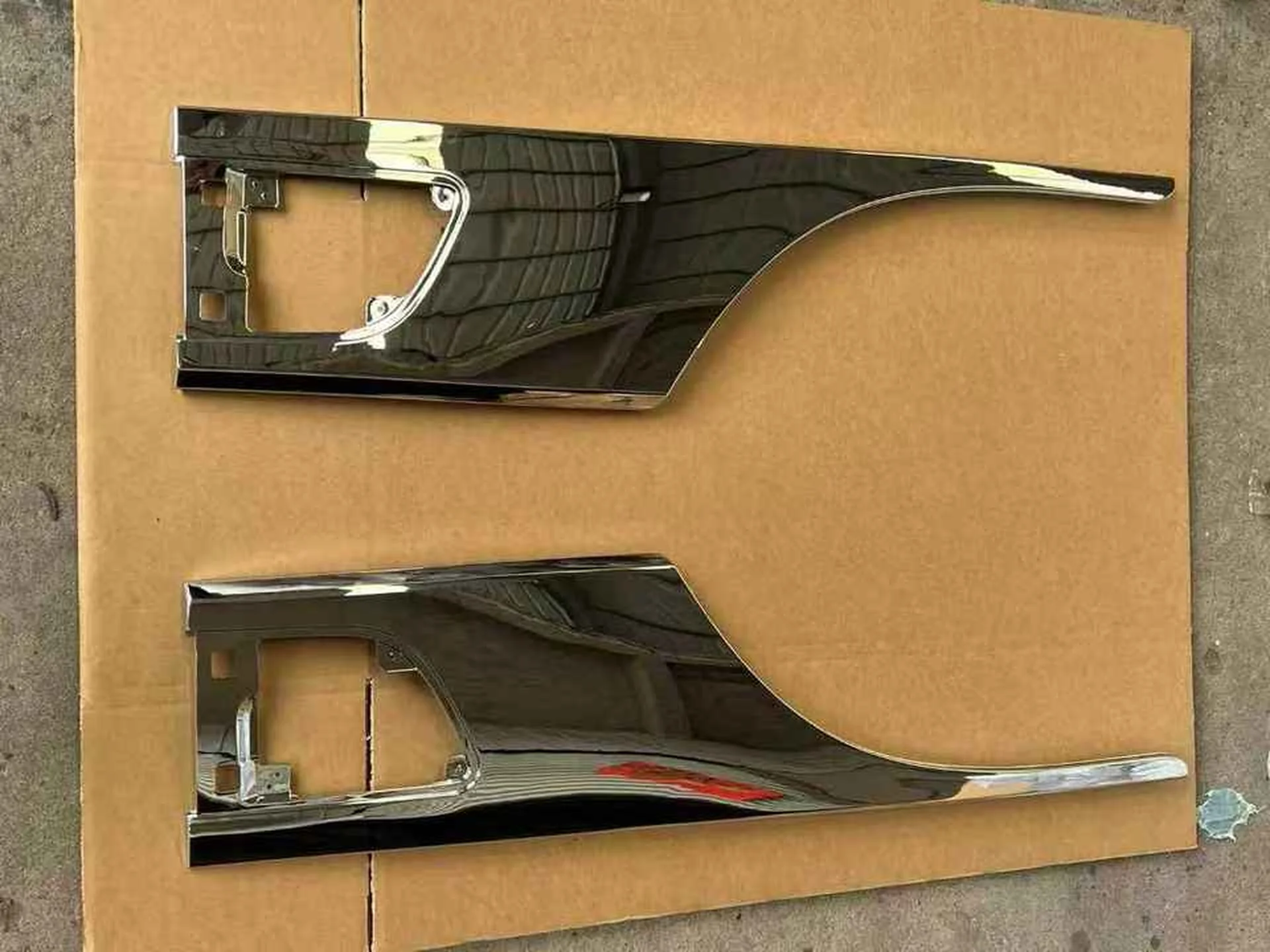101.5*42.5CM Chrome / Black Plastic Door / Window Trim for Hino FM3M / FM2K