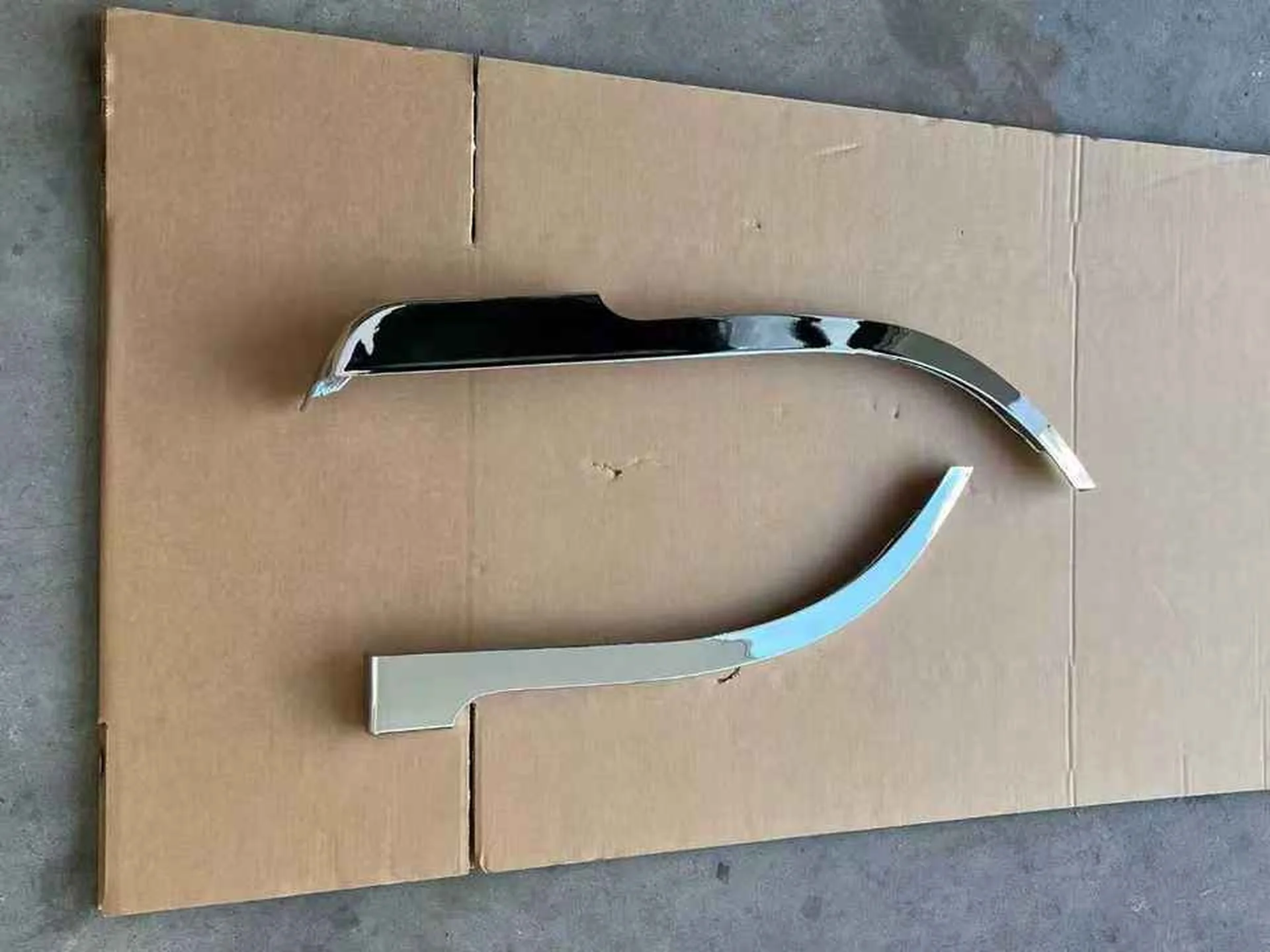 90CM Chrome / Gray Plastic Fender / Mud Flap for Hino FB4J / FC4J