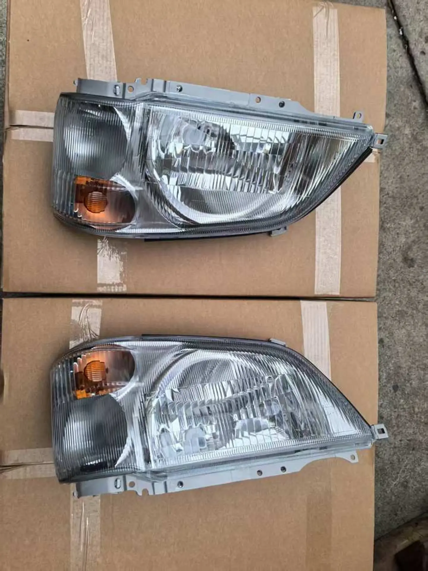 Plastic Head Lamp for Hino 300 Dutro