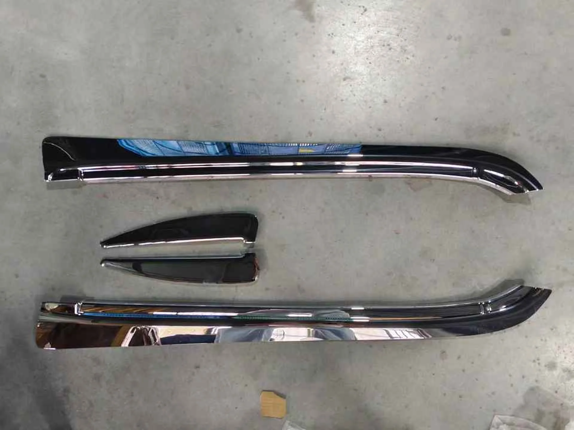 Chrome Plastic Door / Window Trim for Hino 300 Dutro