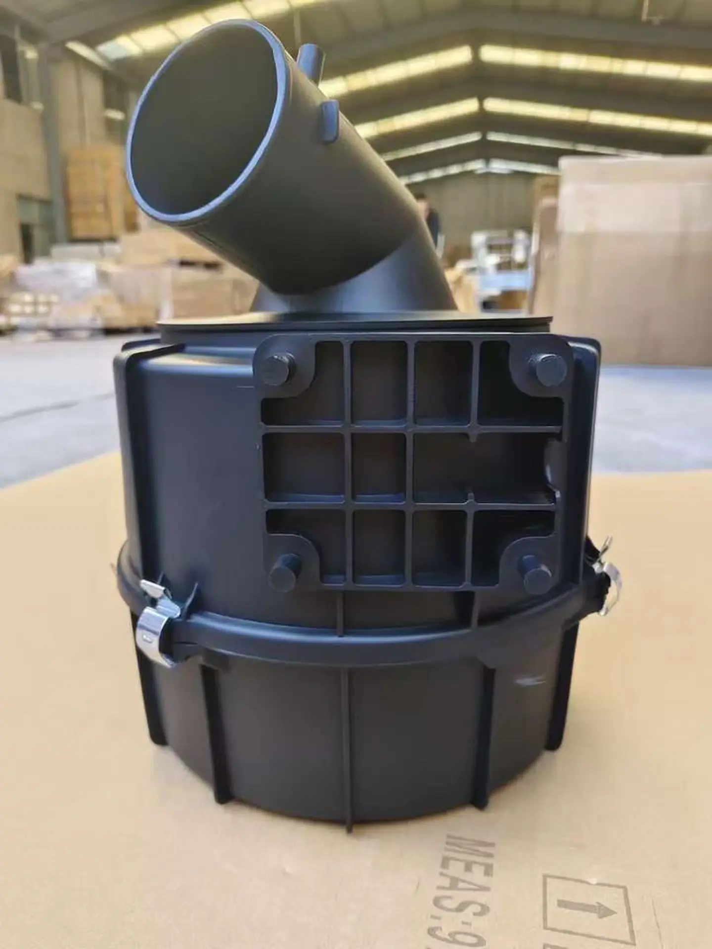 Black Plastic Air Filter Cover for Hino 300 Dutro