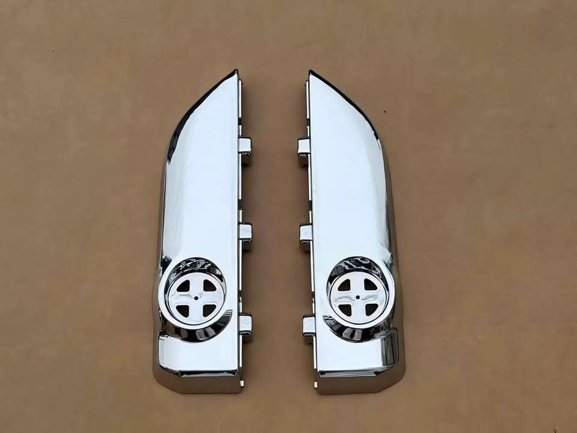 38CM Chrome / White Plastic Step Panel for Hino Dominator 500 / New 500
