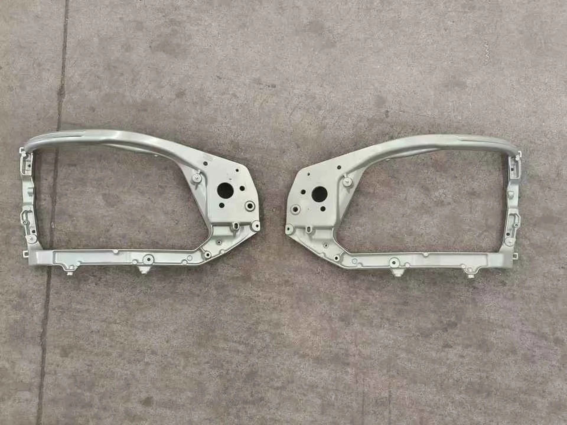 36*63CM Metal Head Lamp for Hino Dominator 500 / New 500