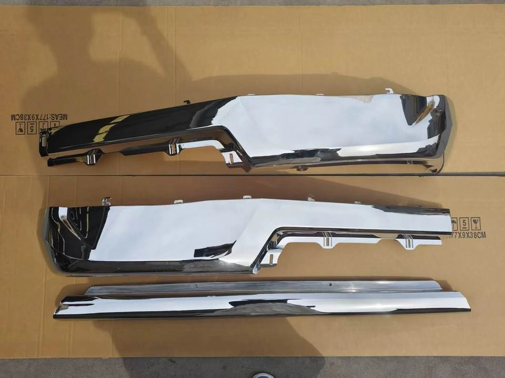 18*130CM Chrome Plastic Bumper for Hino New Mega 700