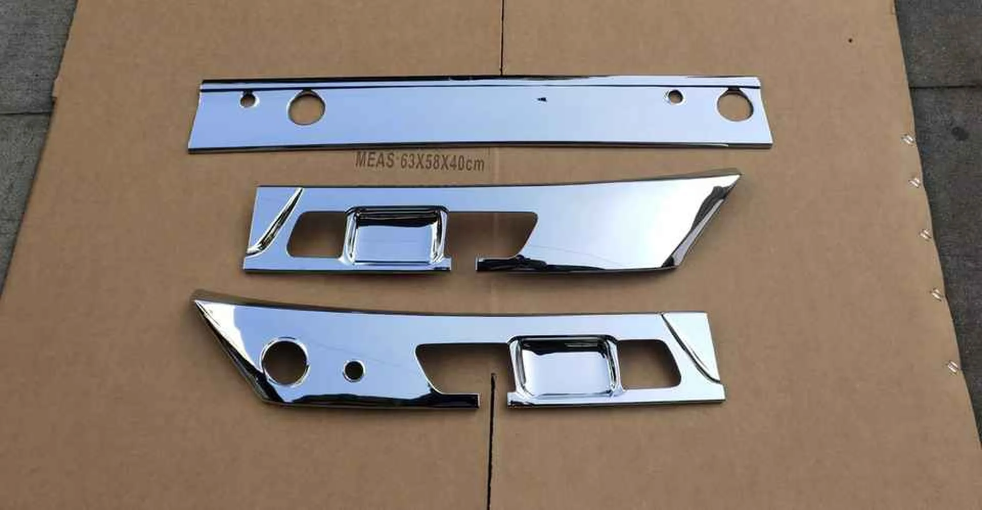 Chrome Plastic Wiper Panel / Arm for Hino New Mega 700
