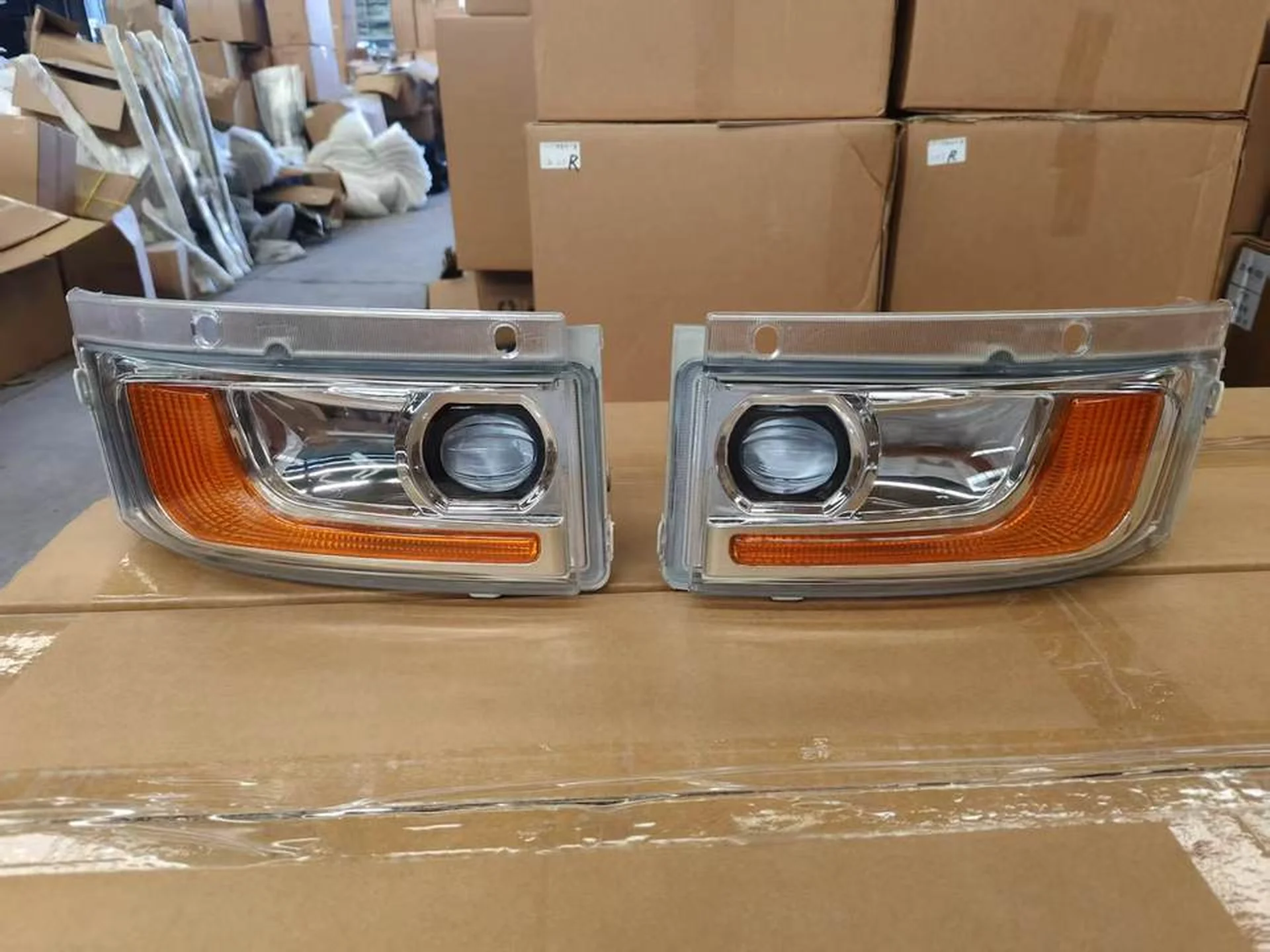 Plastic Fog Lamp for Isuzu Giga 2017
