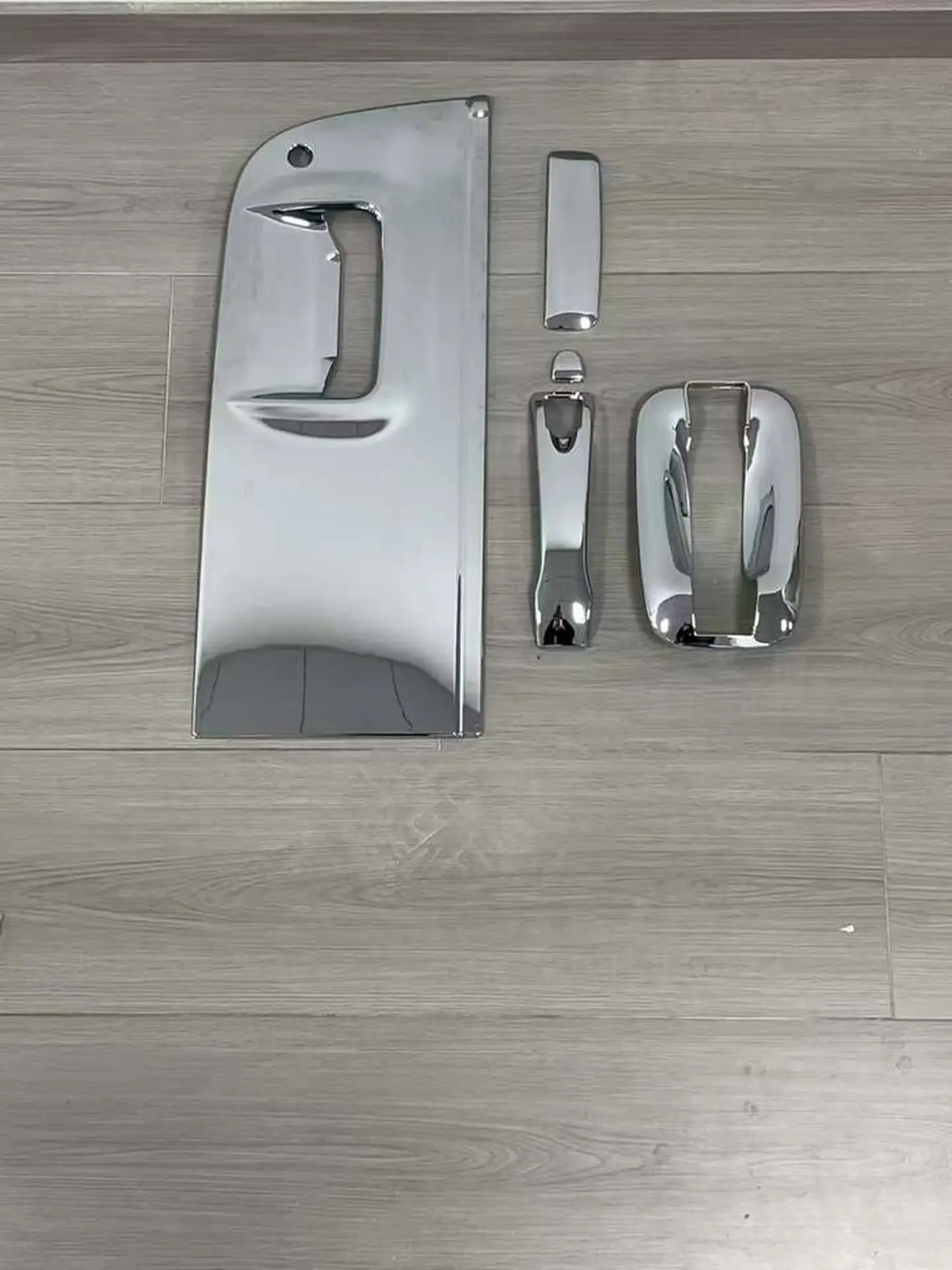 Chrome Plastic Door Handle for Isuzu Giga 2010-2012