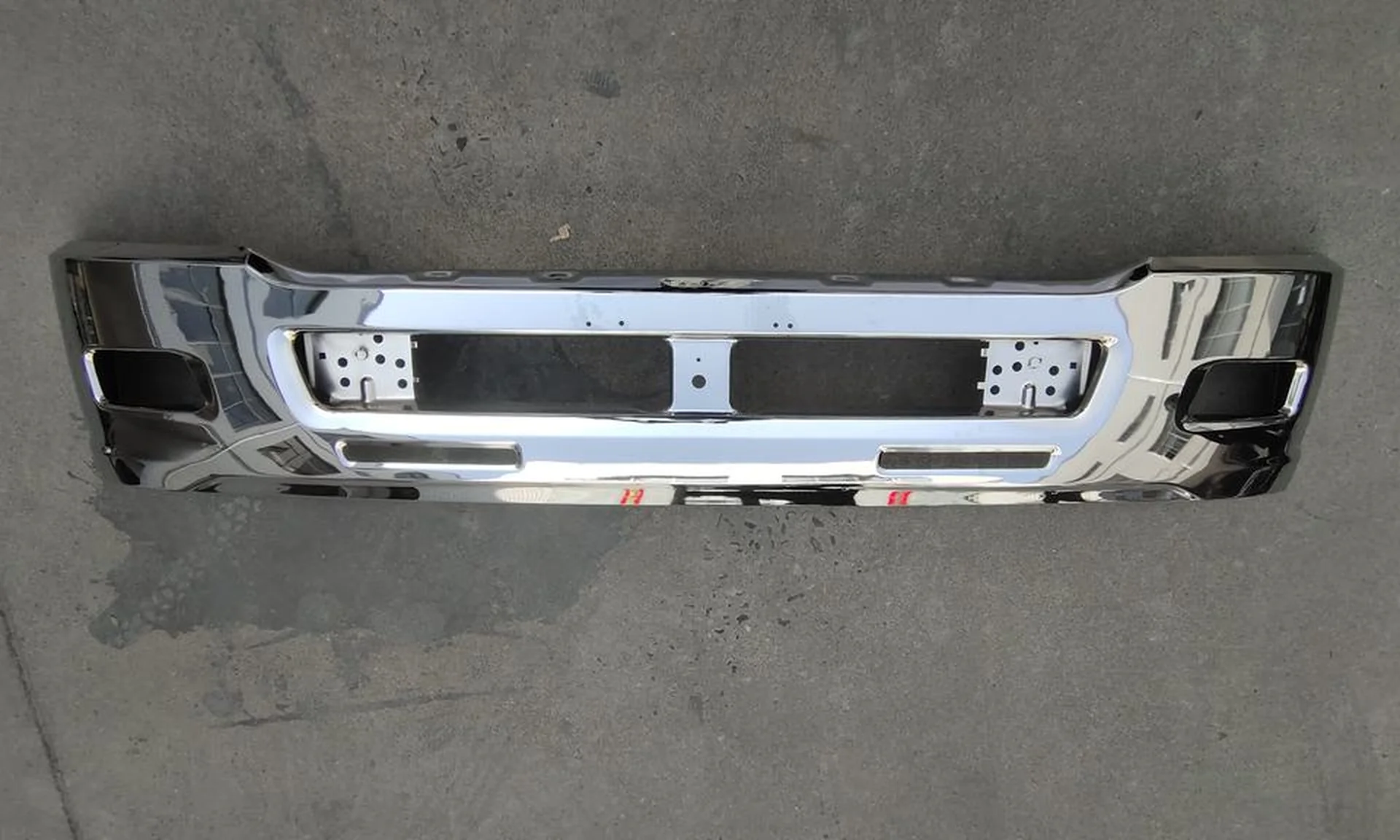 205/225CM Chrome Metal Bumper for Isuzu