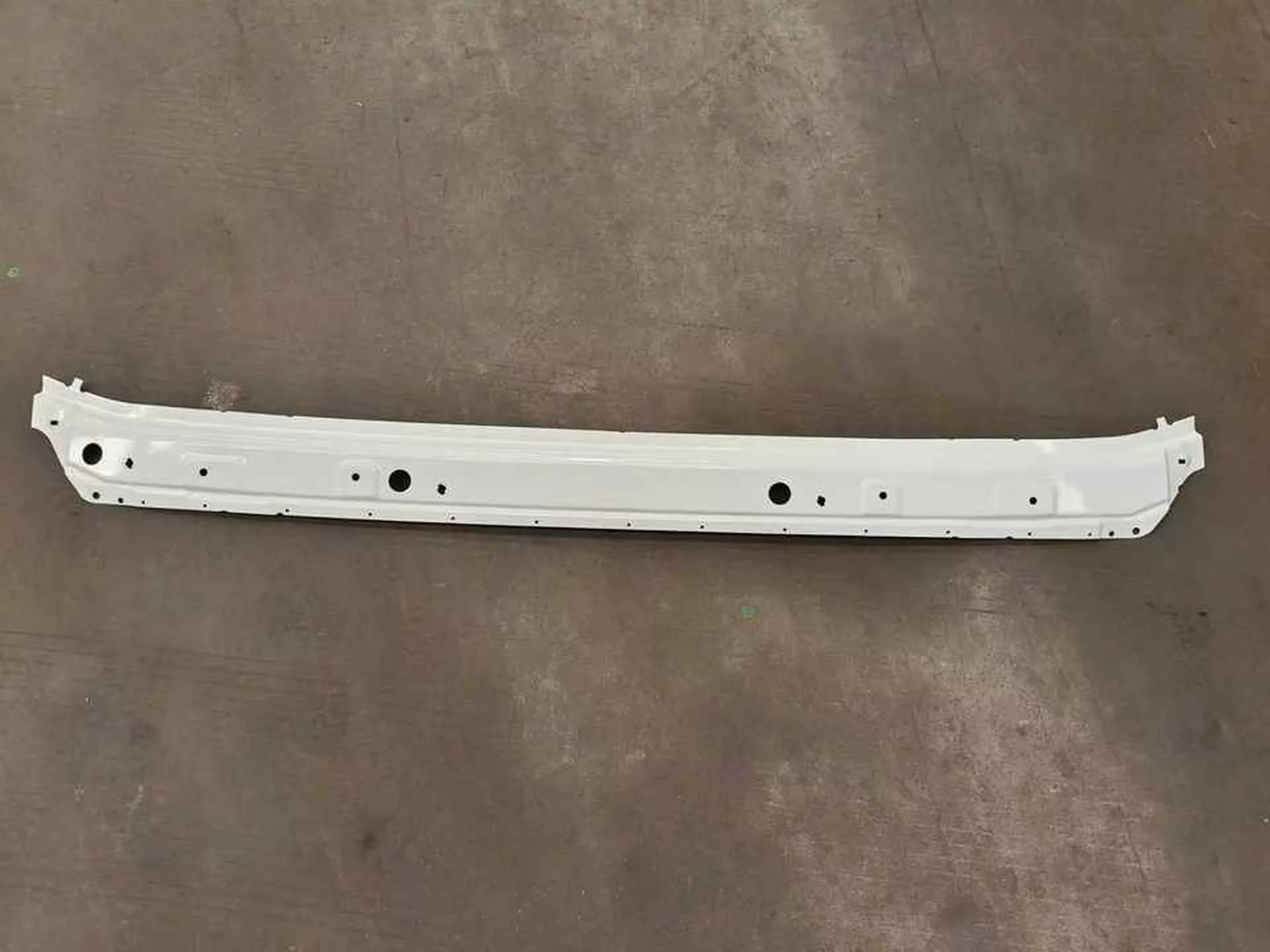 Chrome / White Metal Trim / Cover for Isuzu Deca 360
