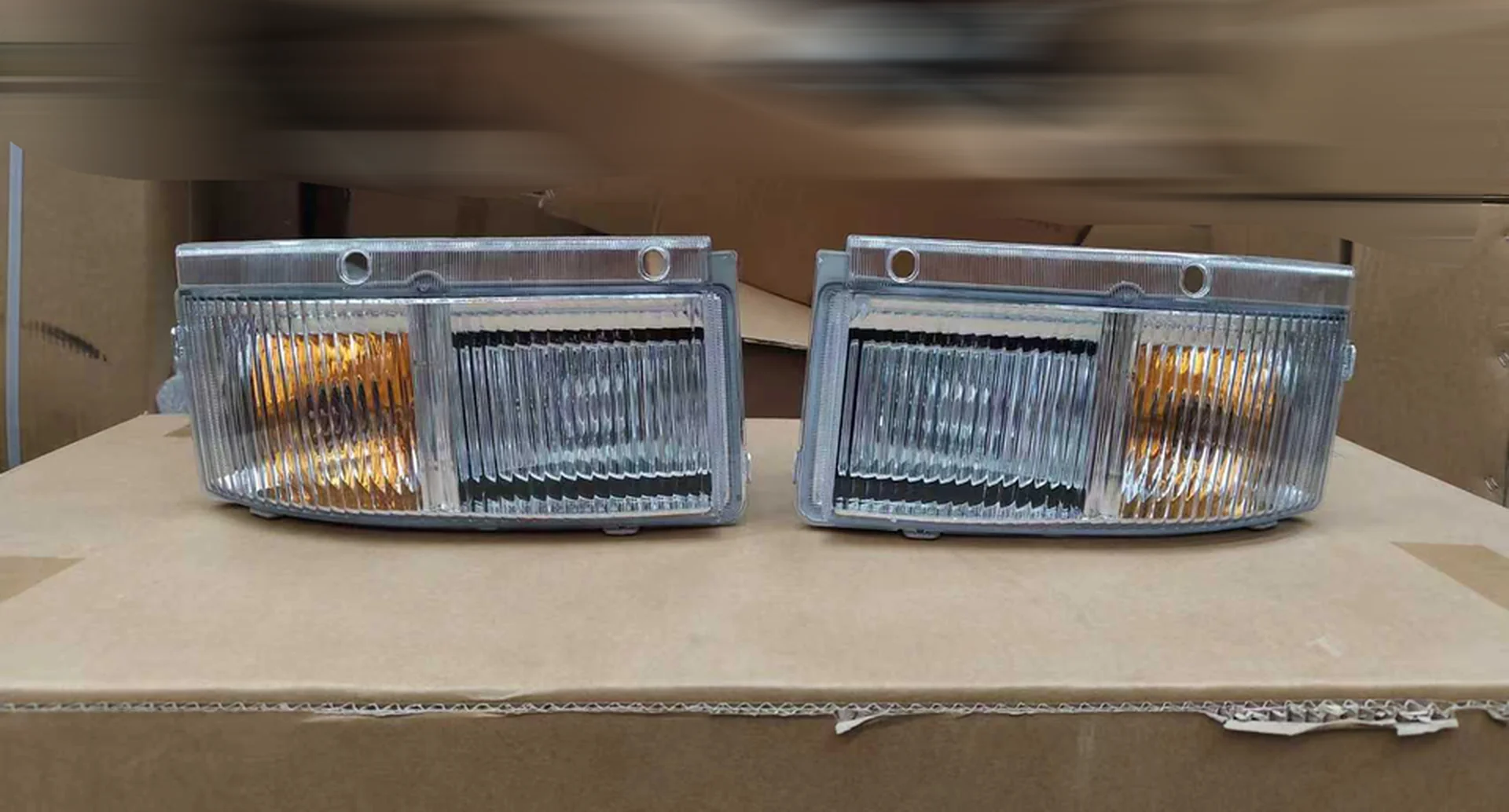 Plastic Corner Lamp for Isuzu Deca 360