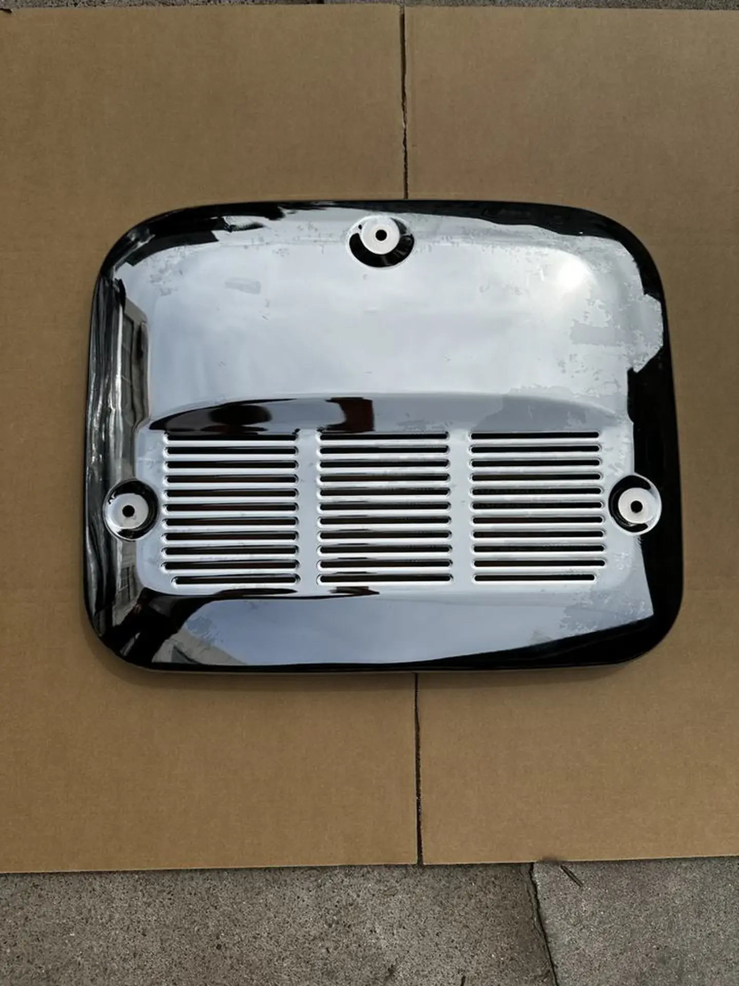 Chrome Metal / Iron Muffler Cover for Hino Mega 500