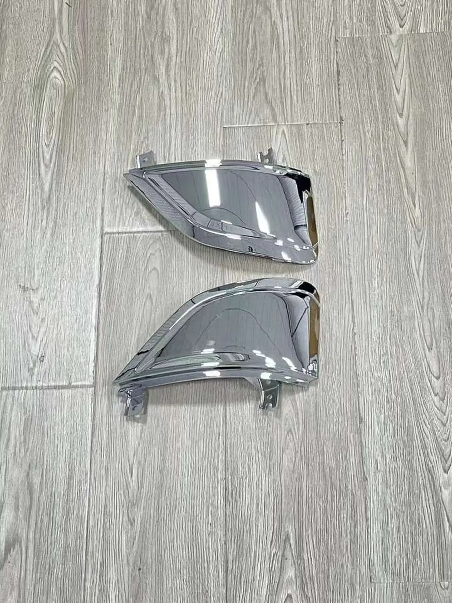 Chrome / Black Plastic Corner Panel for Isuzu NPR 700P