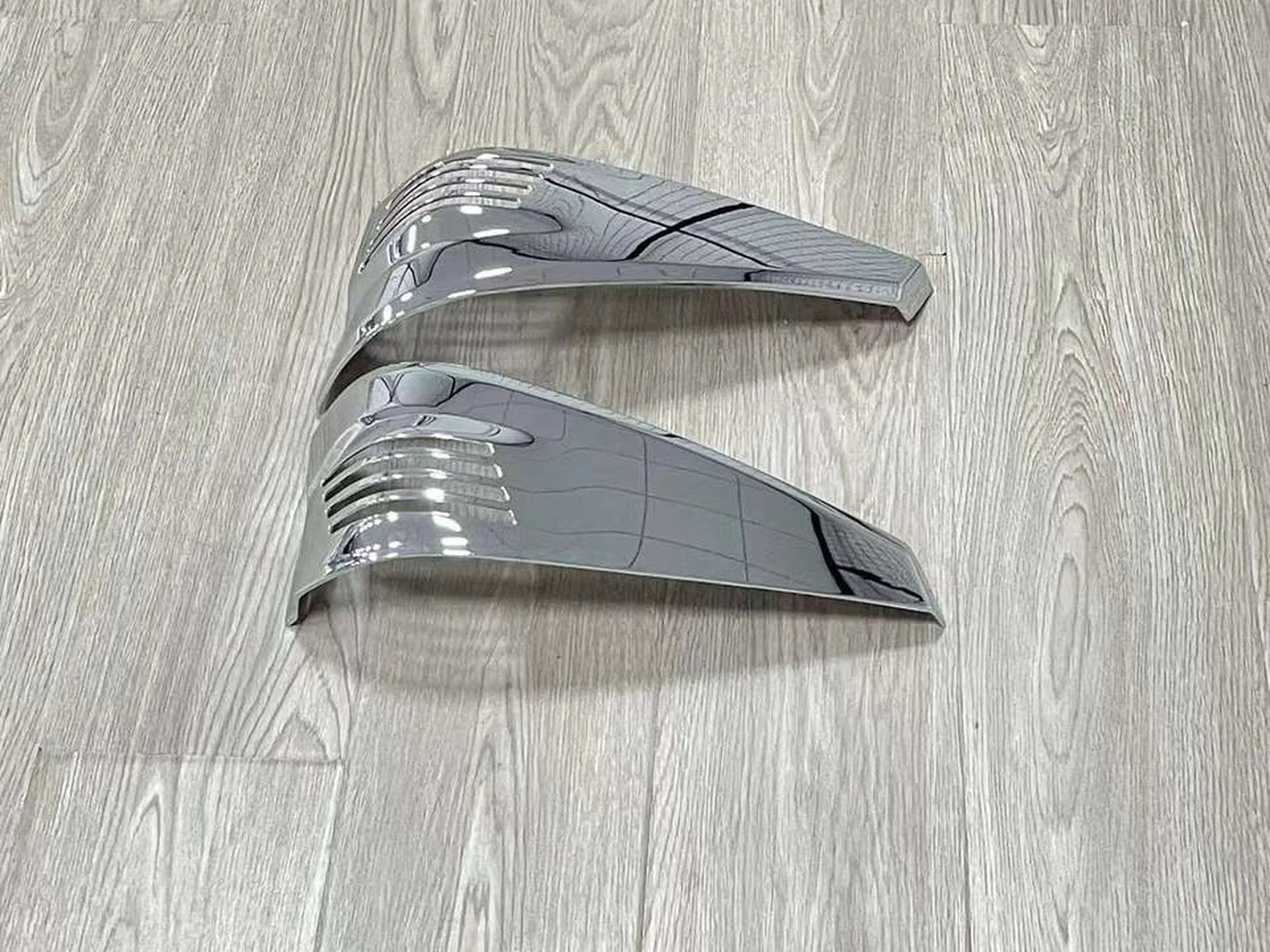 Chrome Plastic Head Lamp for Isuzu NQR 600P