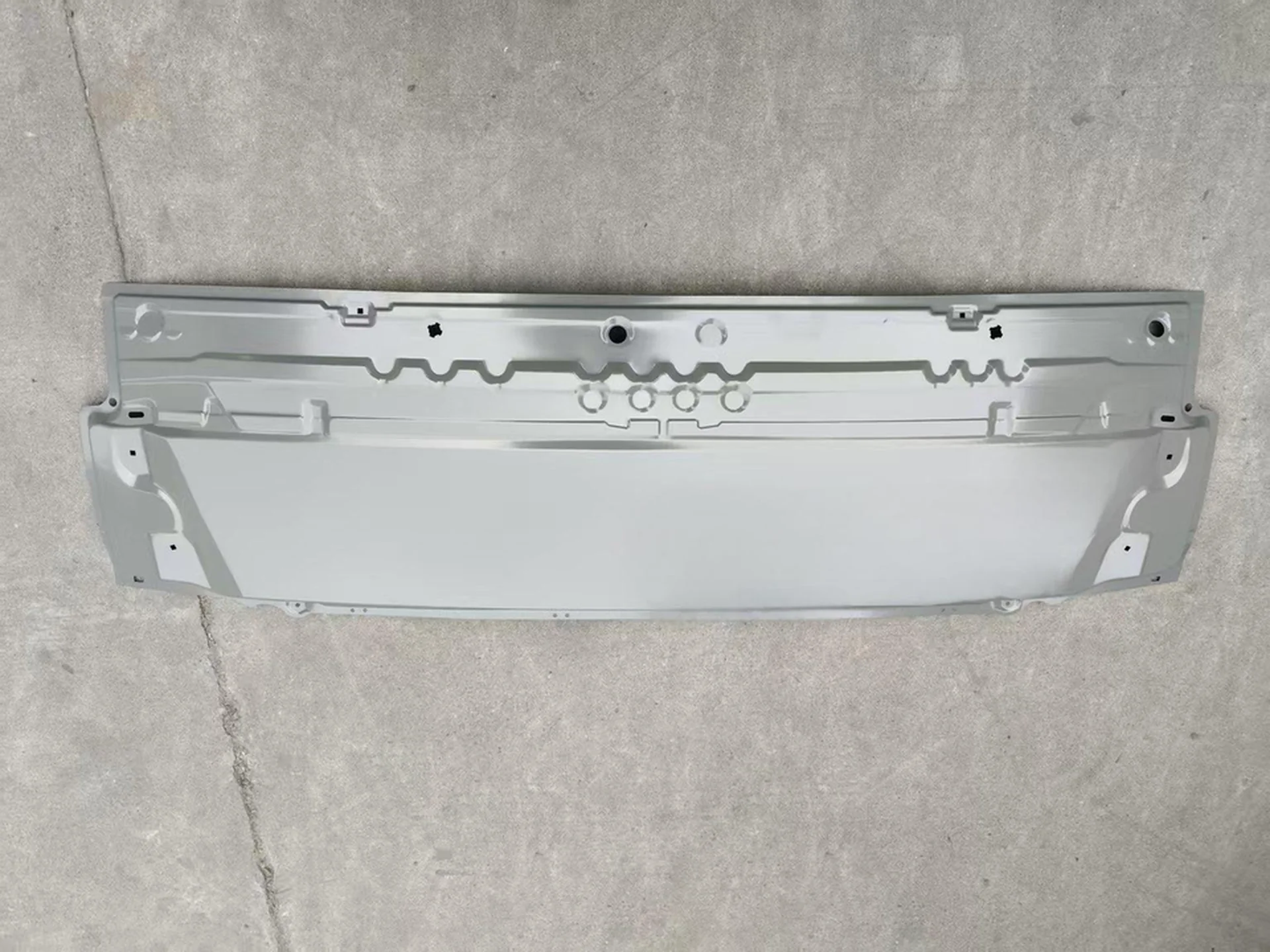 145/175CM Gray / Blue Metal Front Panel / Garnish for Isuzu NQR 600P