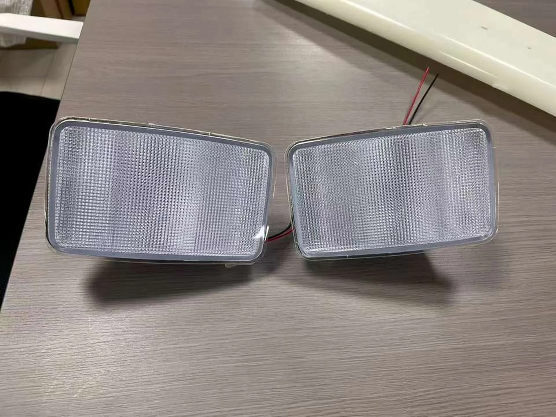 White / Yellow Plastic Fog Lamp for Isuzu NQR 600P