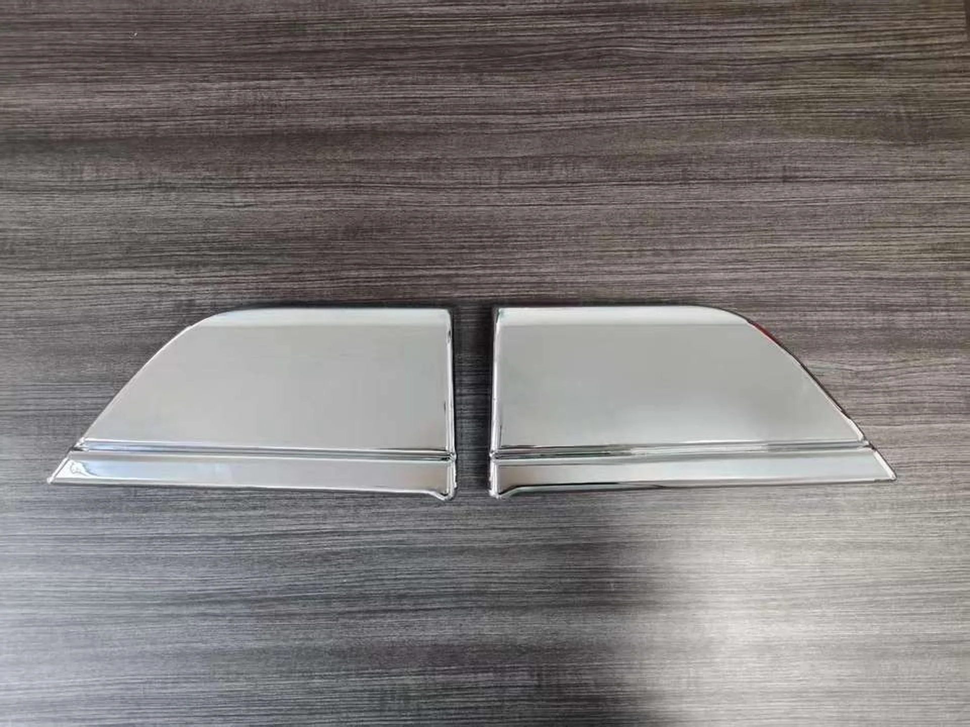 Chrome Plastic Step Panel for Isuzu Deca 270/320