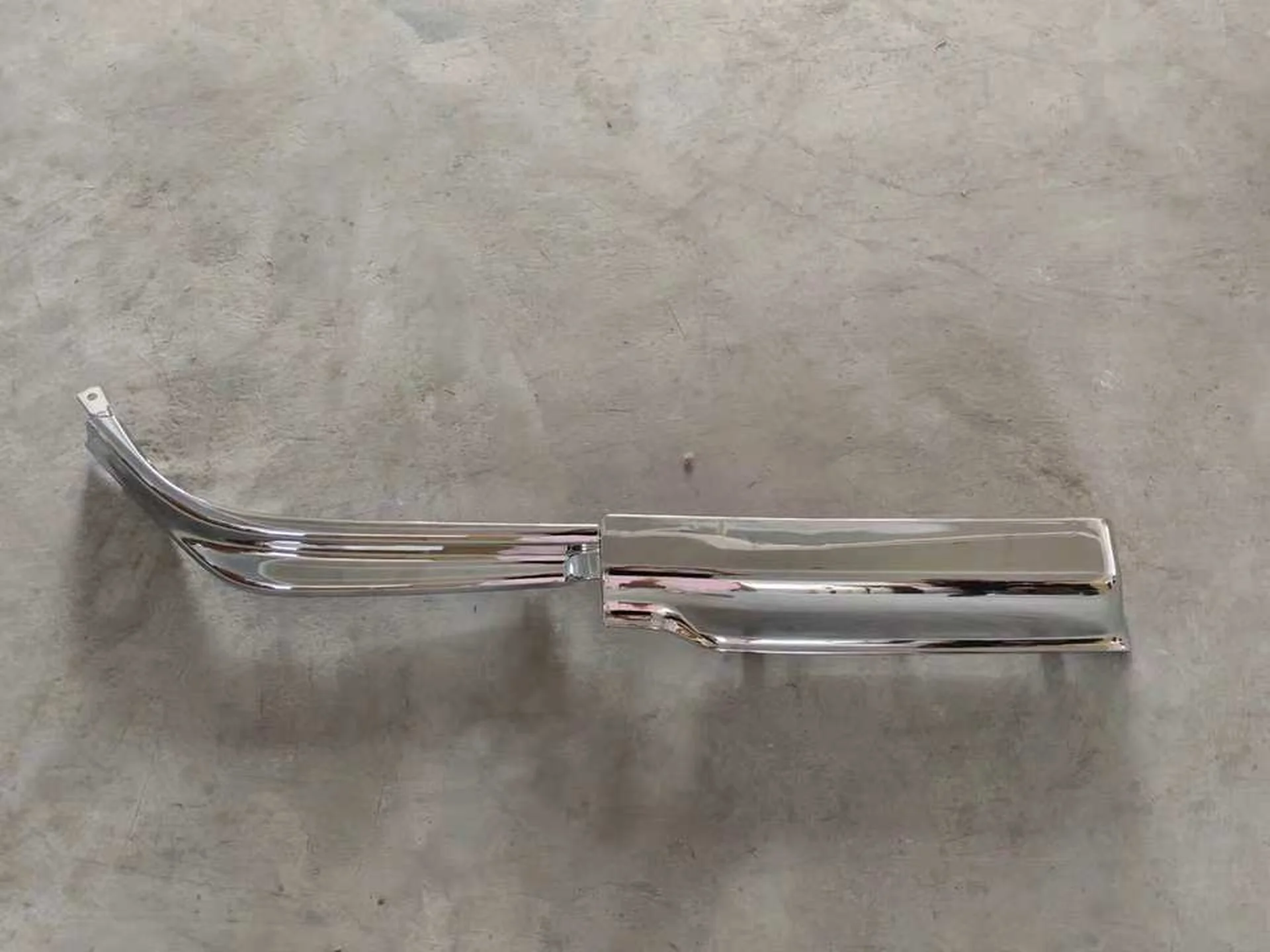 Chrome / White Plastic Fender / Mud Flap for Isuzu Deca 270/320