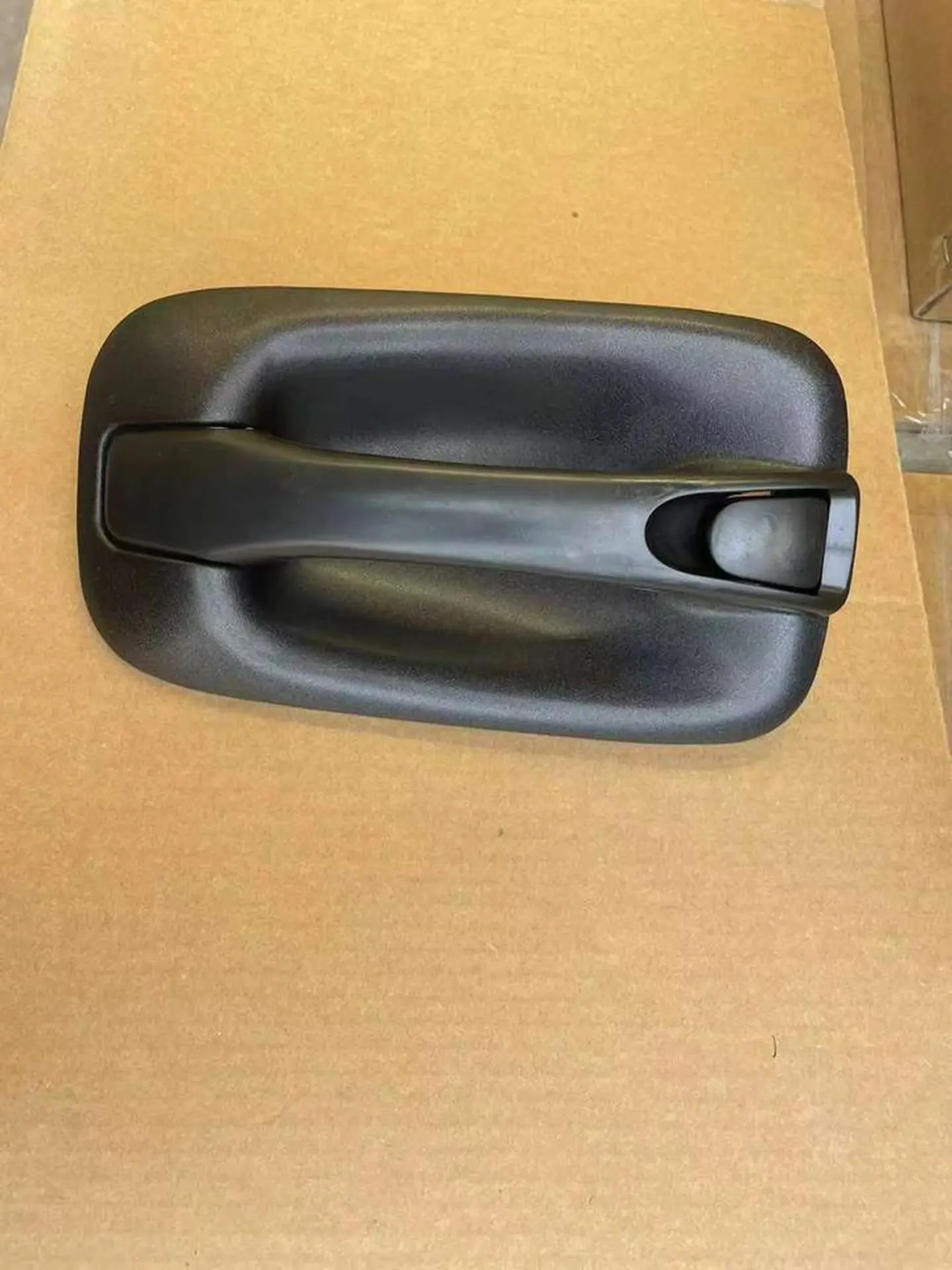 Black Plastic Door Handle for Isuzu Deca 270/320