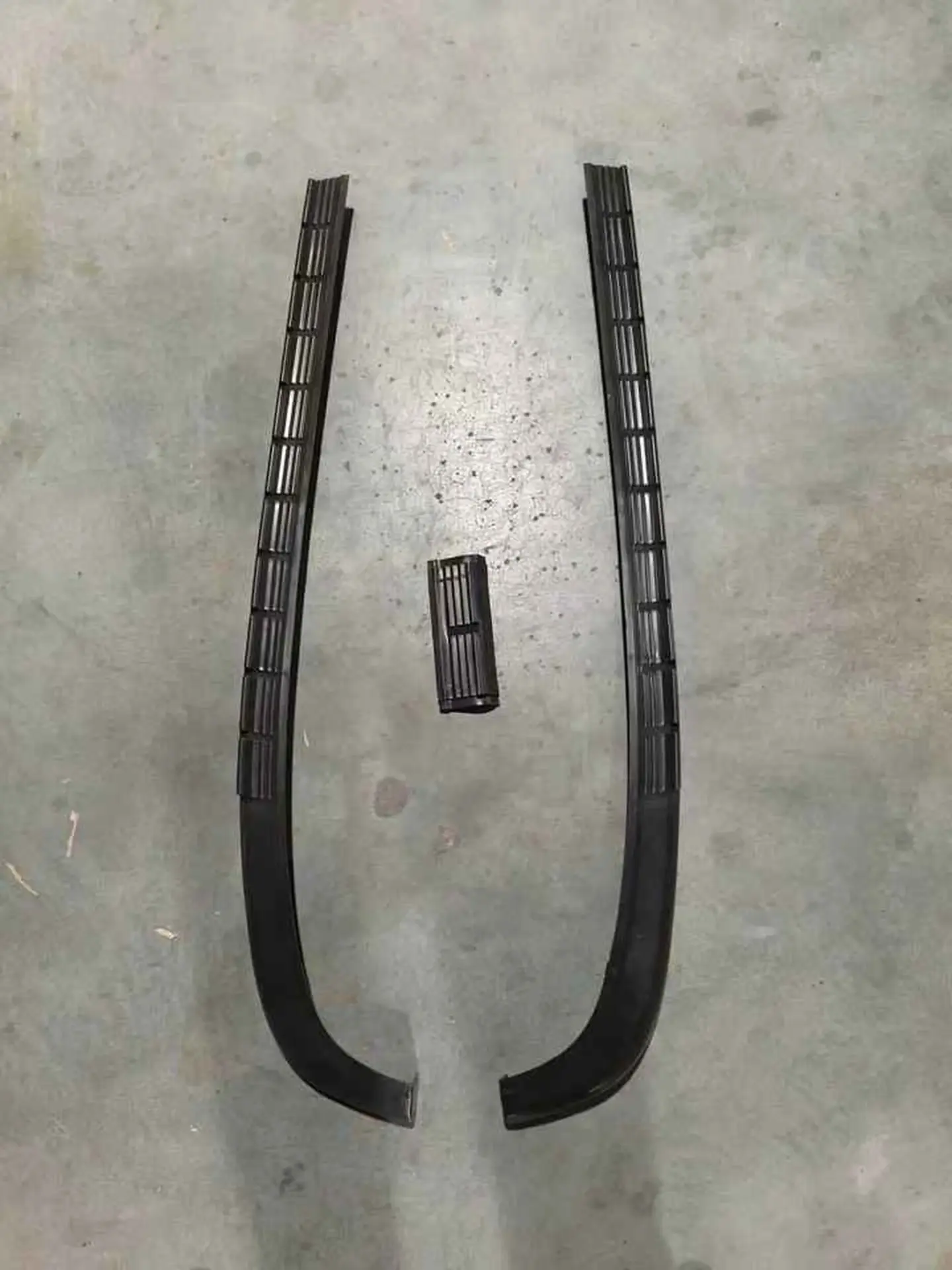Black Plastic Bumper for Isuzu Deca 270/320
