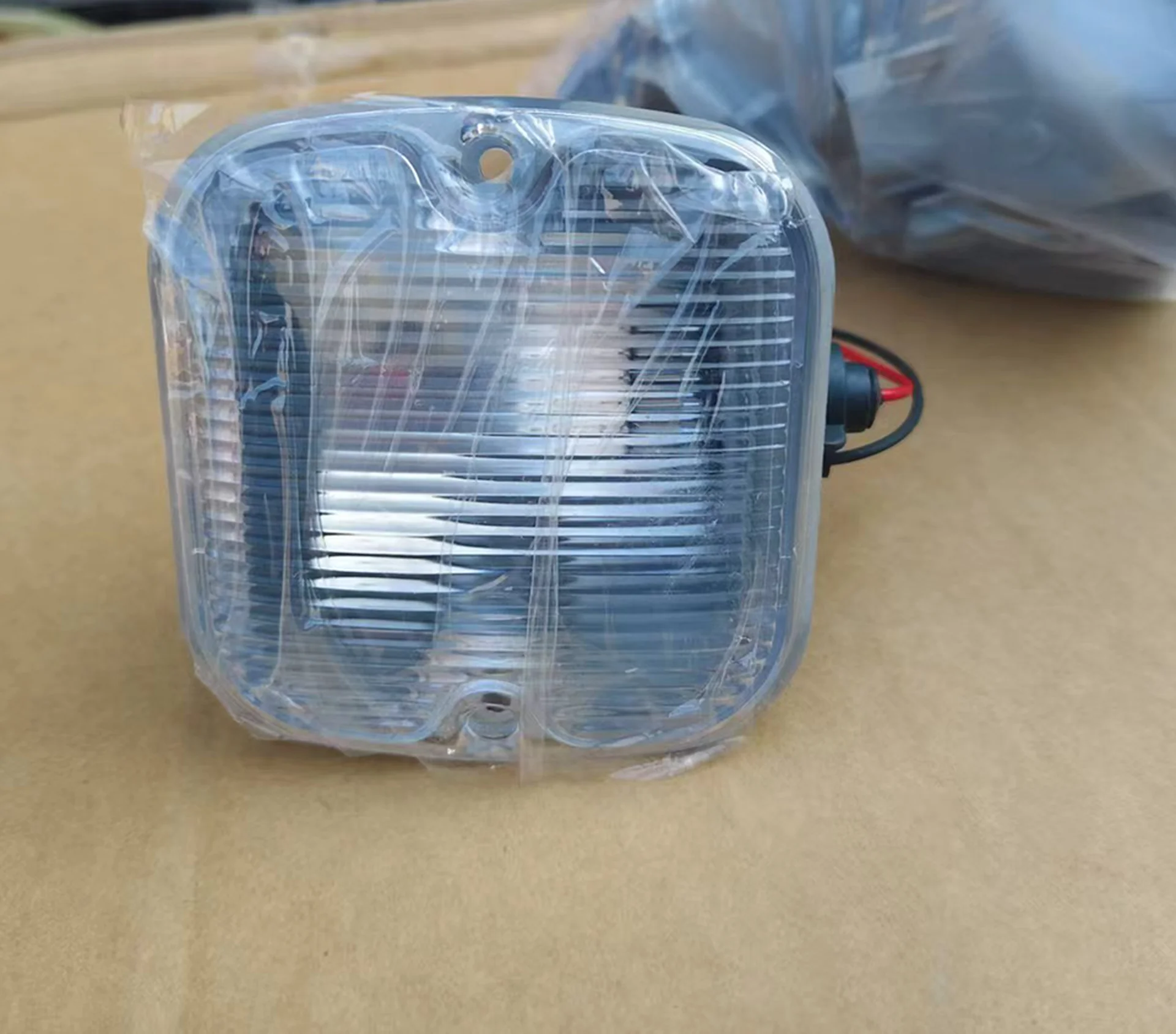 10*10.5CM Plastic Step Panel for Isuzu Deca 270/320