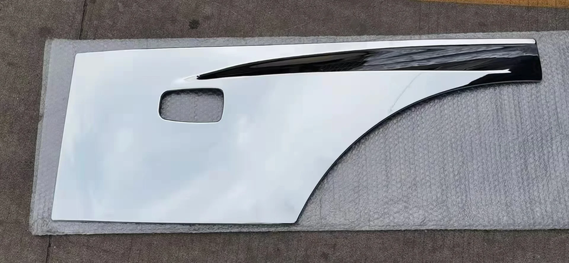 Chrome Plastic Door / Window Trim for Hino Mega 700