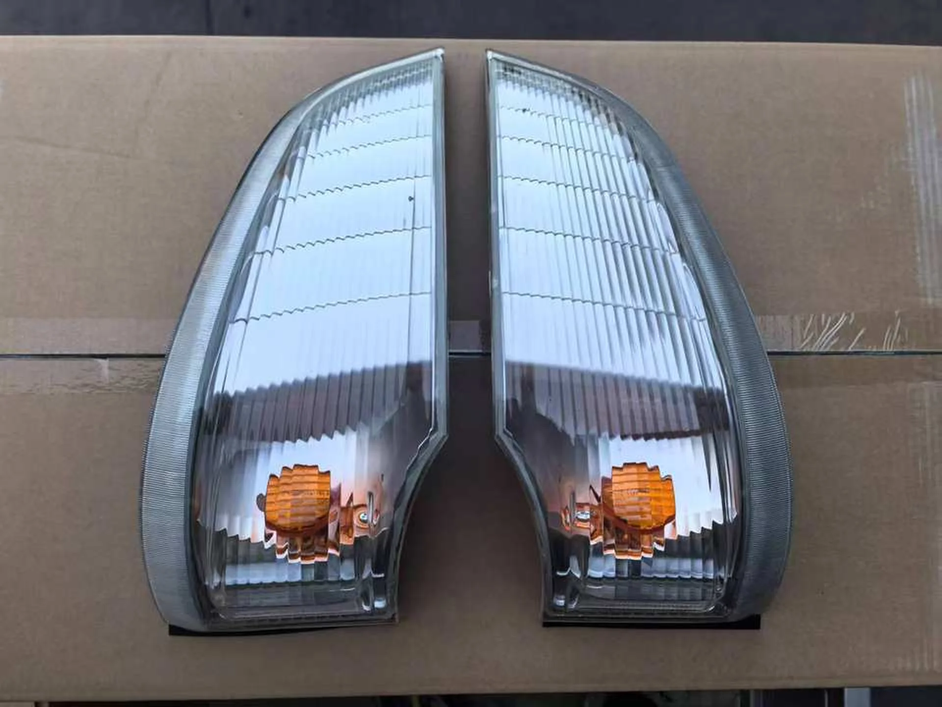 45CM Plastic Corner Lamp for Mitsubishi Canter 2007