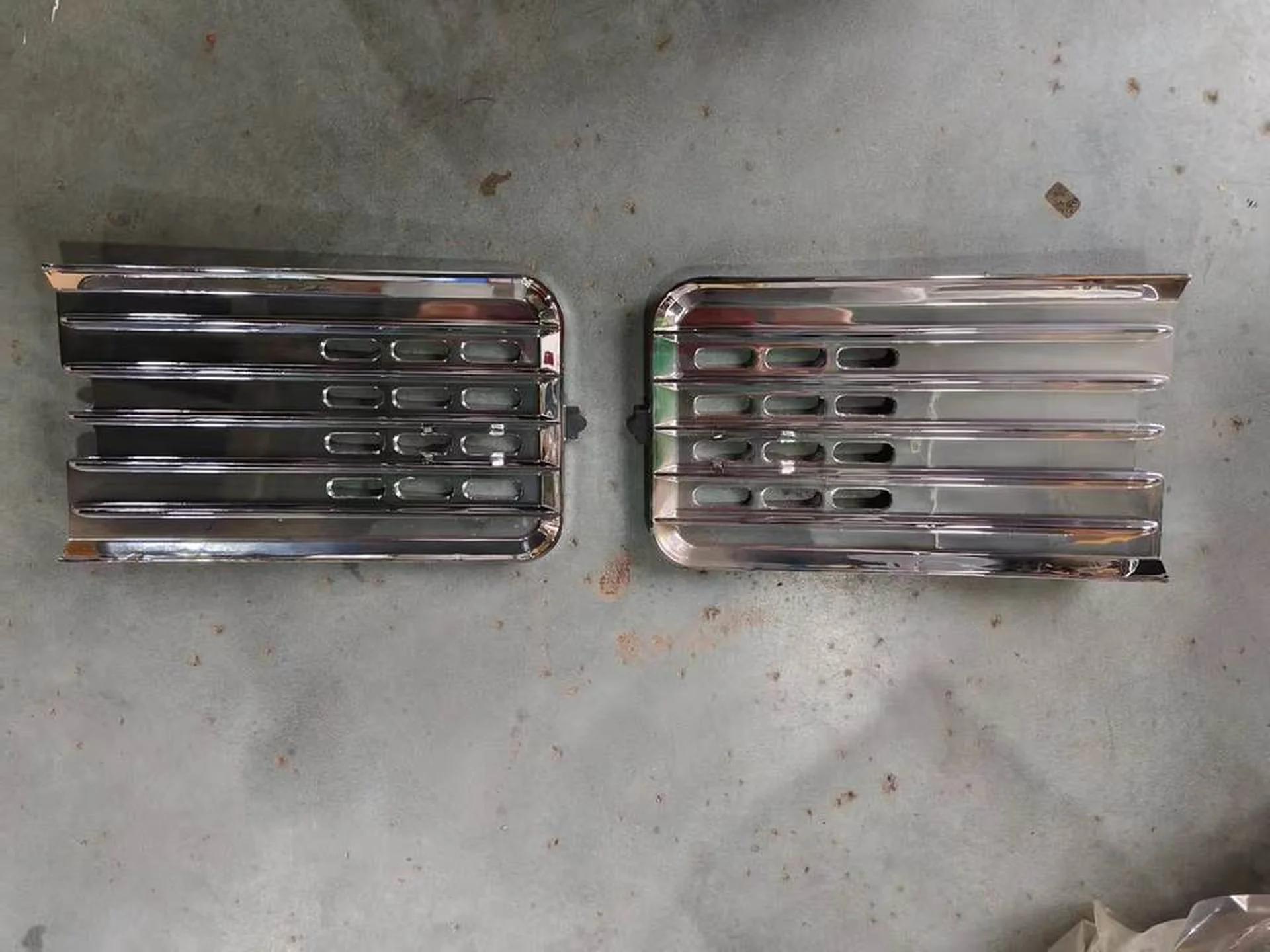 16*27.5CM Chrome Plastic Bumper for Mitsubishi Fuso F380