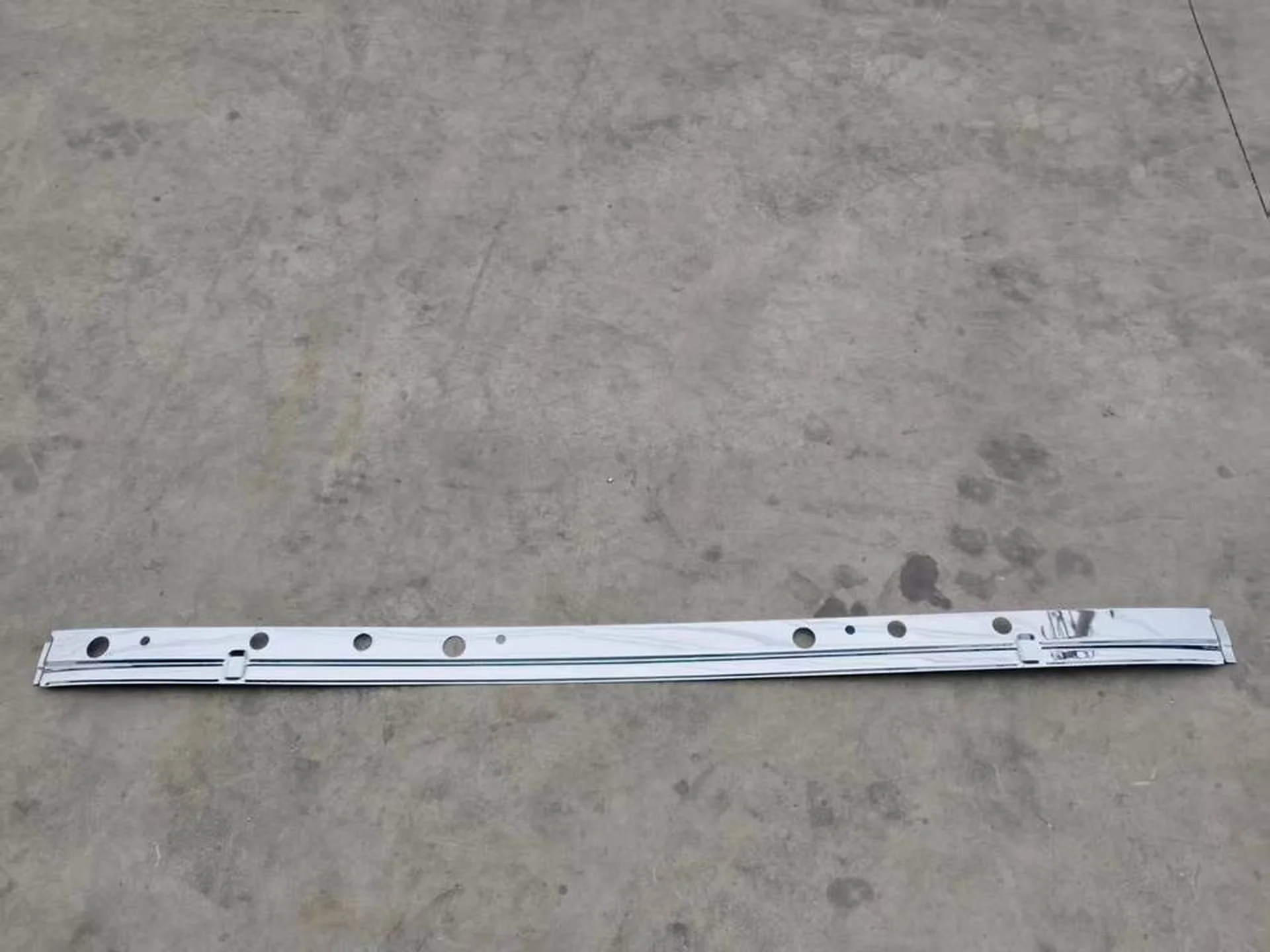 Chrome Plastic Wiper Panel / Arm for Mitsubishi Fuso F420