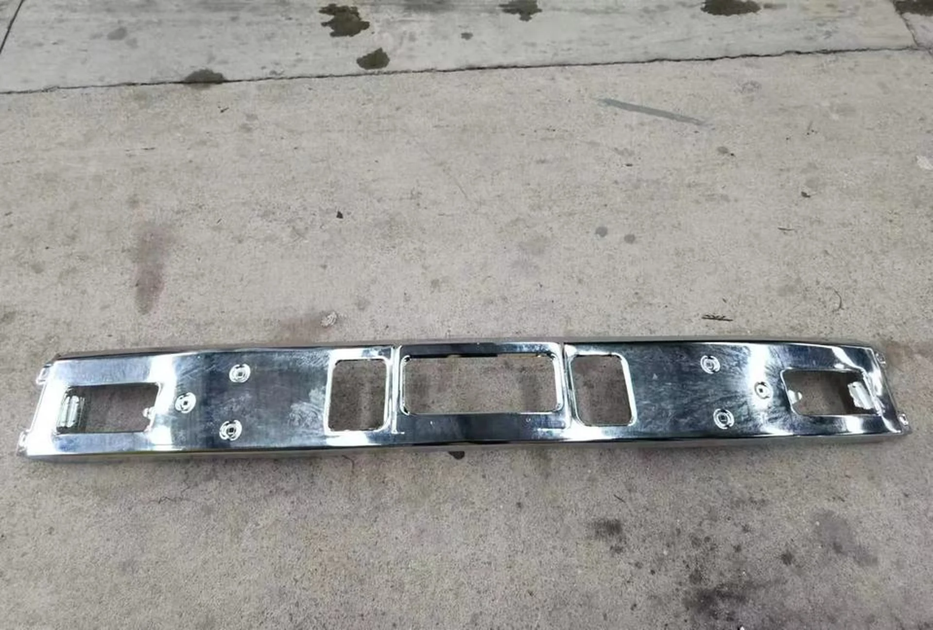 Chrome Metal Bumper for Mitsubishi F320 / F330