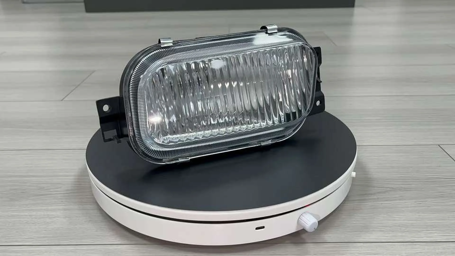 Plastic Fog Lamp for Mitsubishi Canter 2007