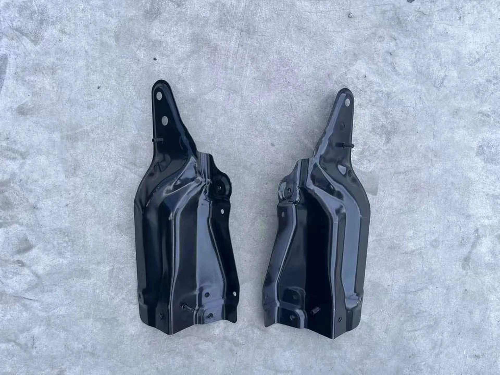 42*18CM Black Metal Step Panel for Hino Victor