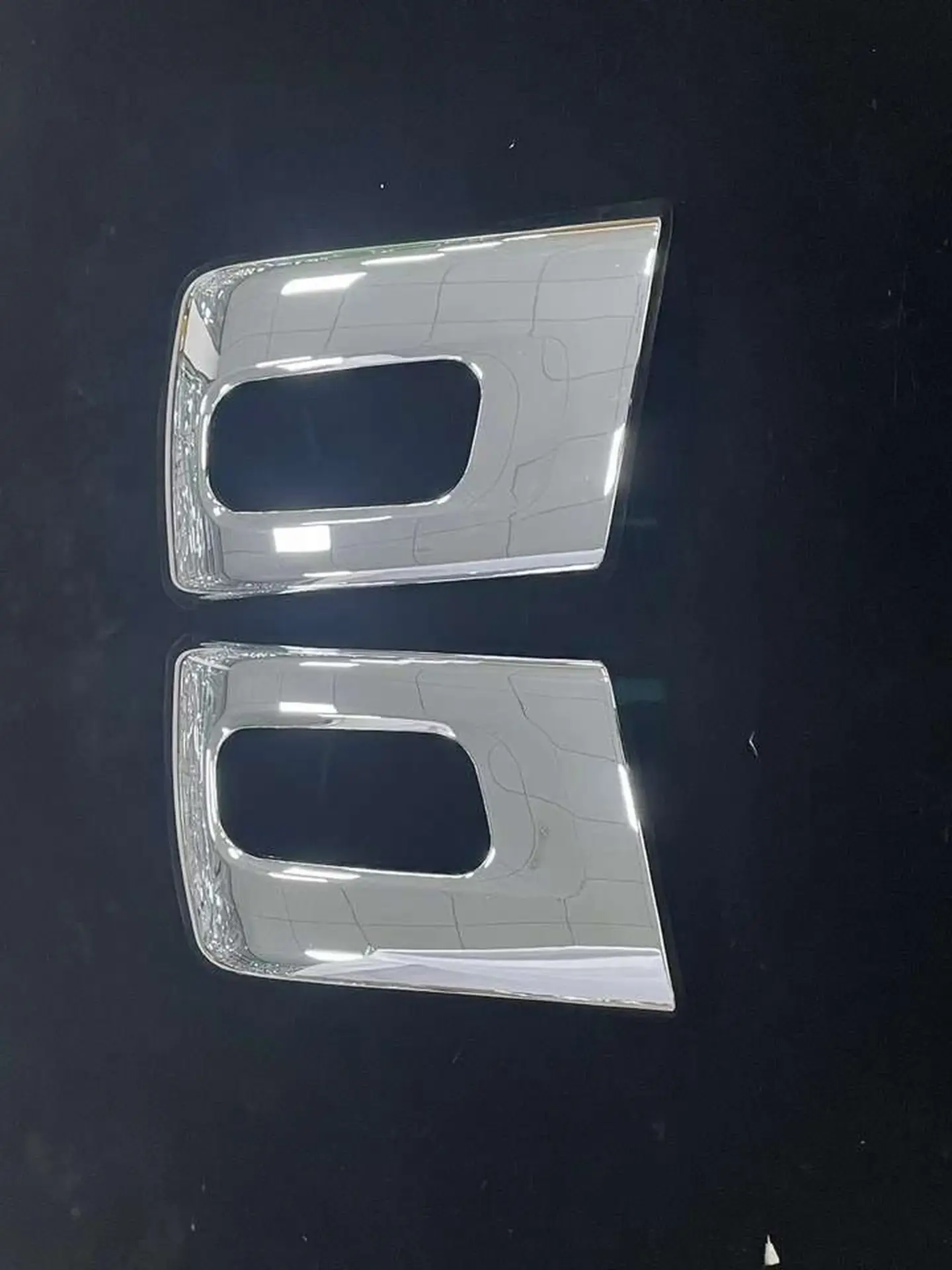 Chrome Plastic Fog Lamp for Mitsubishi Canter 2010