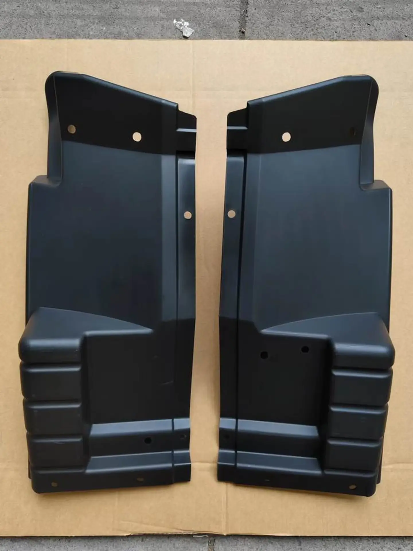 23*61CM Black Plastic Fender / Mud Flap for Mitsubishi Canter 2010