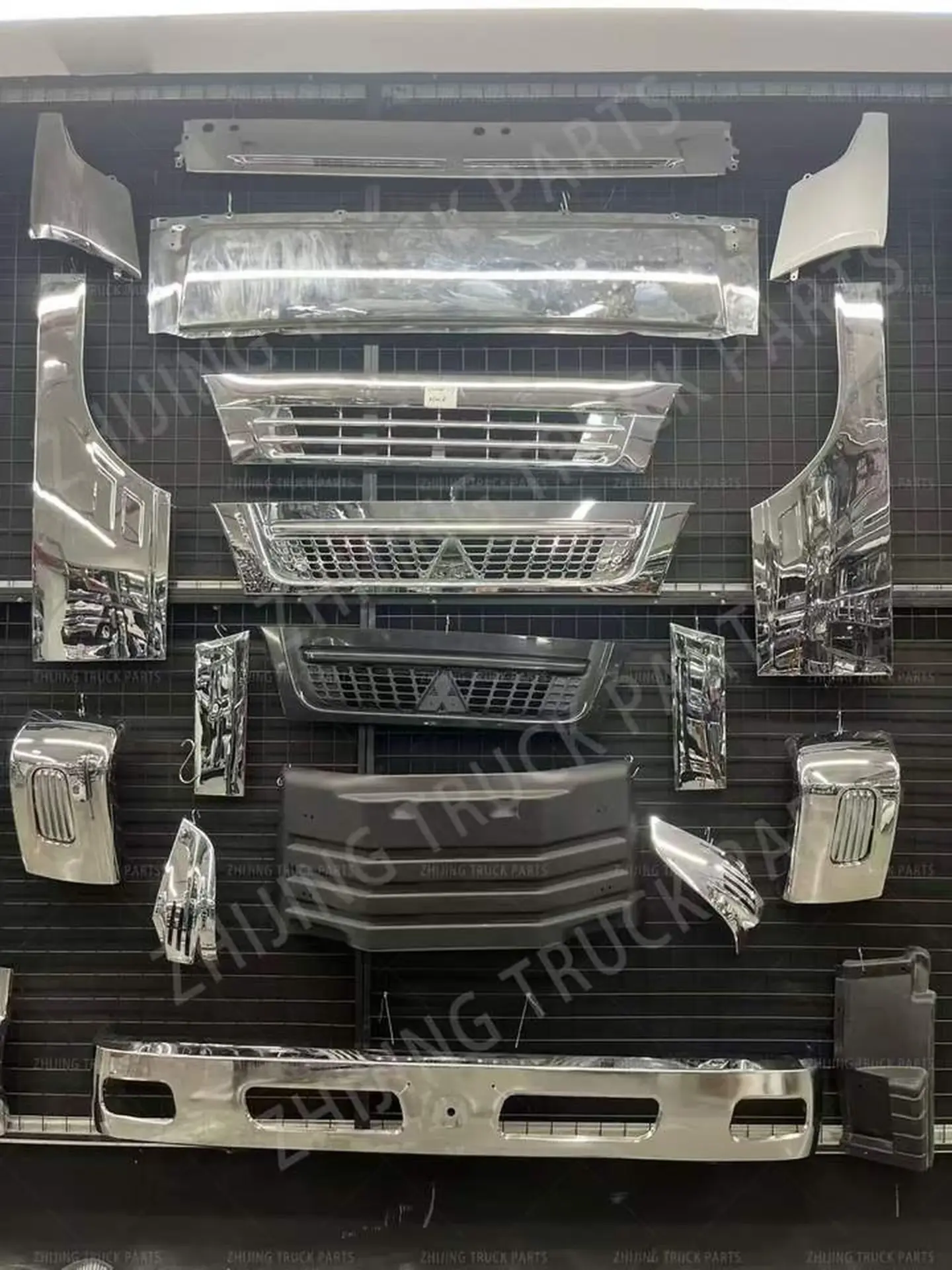 Truck Body Parts Combo Kit for Mitsubishi Canter 2010