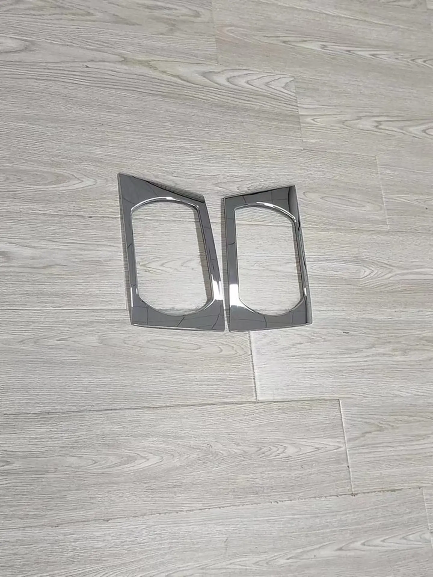 Chrome Plastic Head Lamp for Mitsubishi Canter 2010