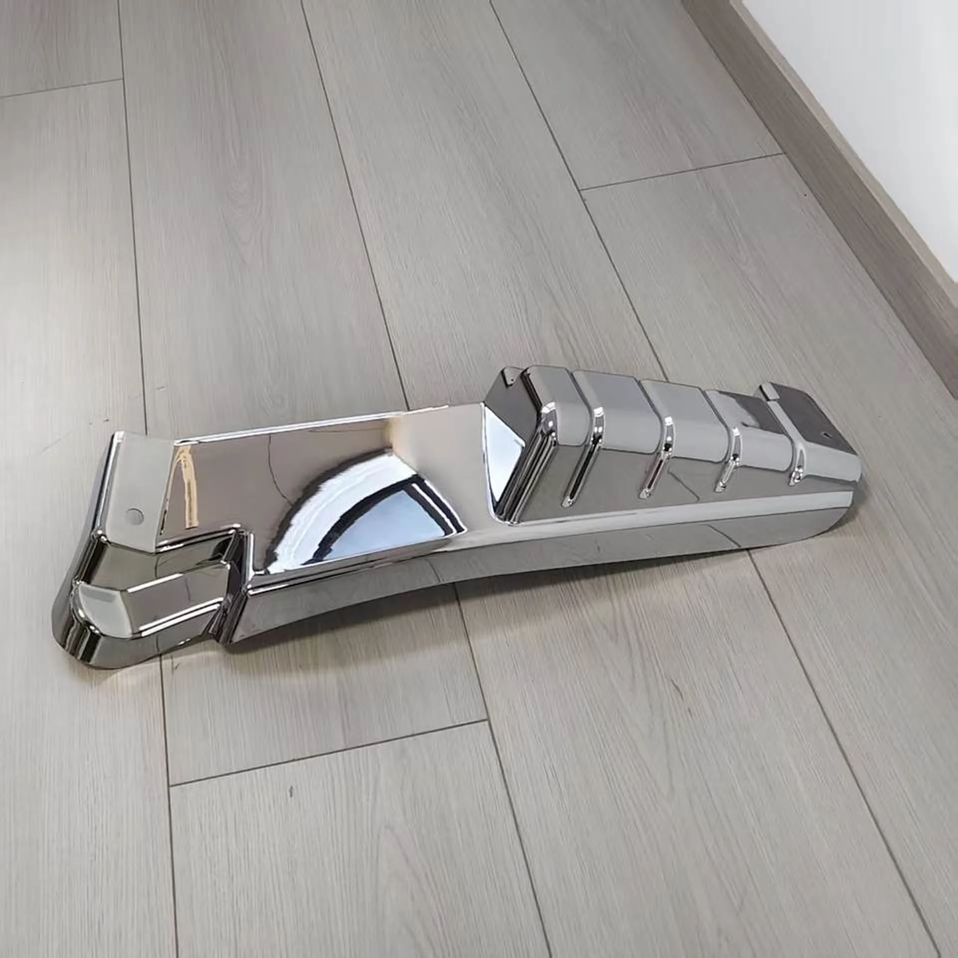 Chrome Plastic Fender / Mud Flap for Mitsubishi Fuso 2020
