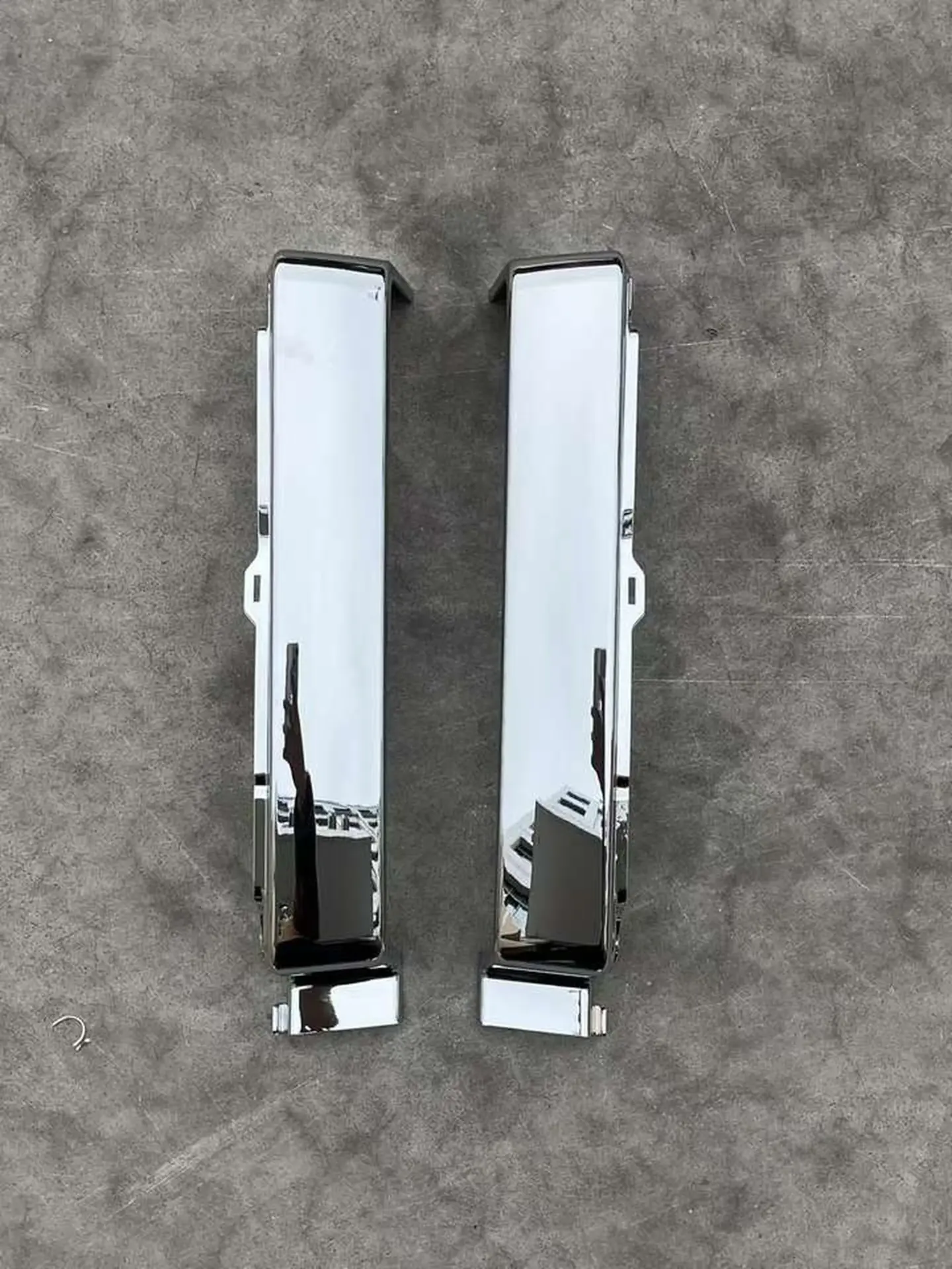 Chrome Plastic Step Panel for Mitsubishi Fuso 2017