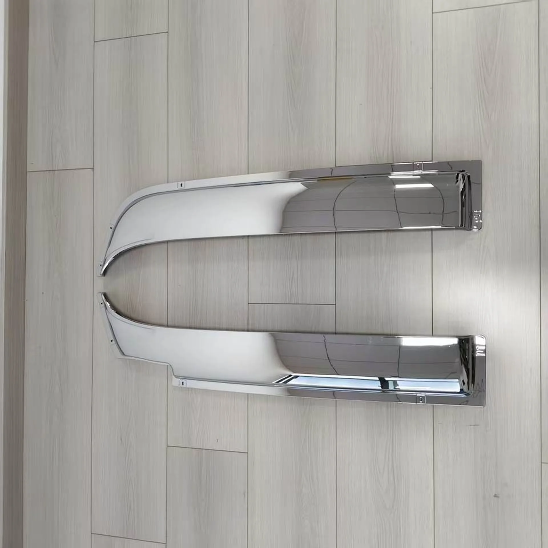 Chrome Plastic Fender / Mud Flap for Nissan UD / Quon
