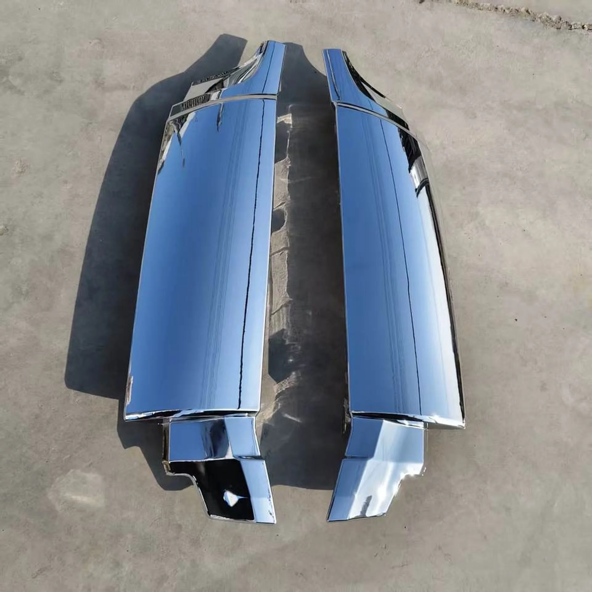 Chrome Plastic Corner Panel for Nissan UD / Quon