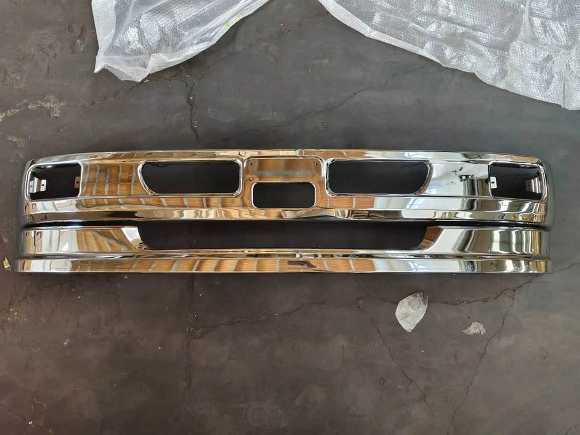 200CM Chrome Metal Bumper for Hino FB4J / FC4J