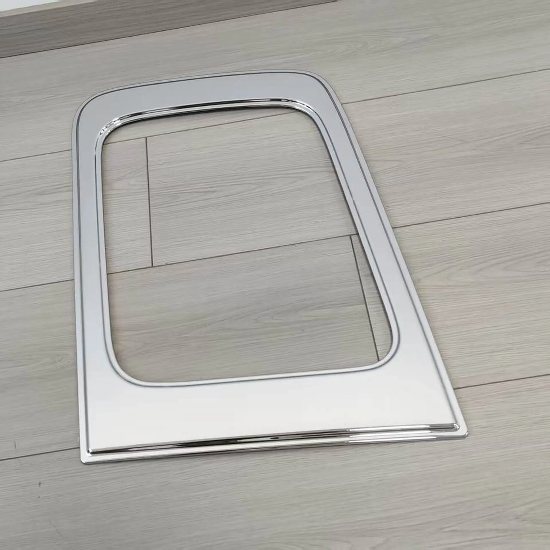 Chrome Plastic Door / Window Trim for Nissan UD / Quon