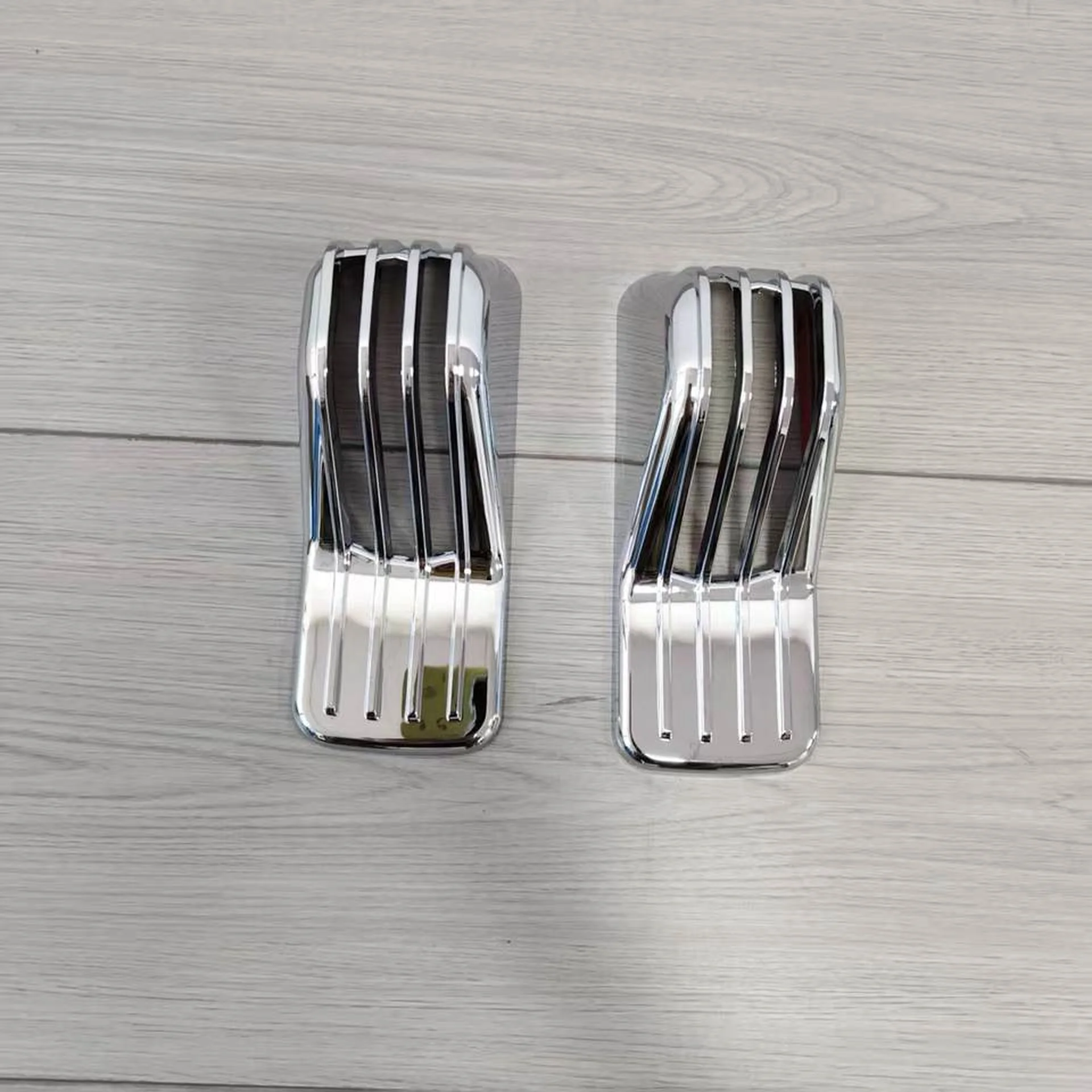 White Plastic Side Marker Lamp for Nissan PKB / CWM454