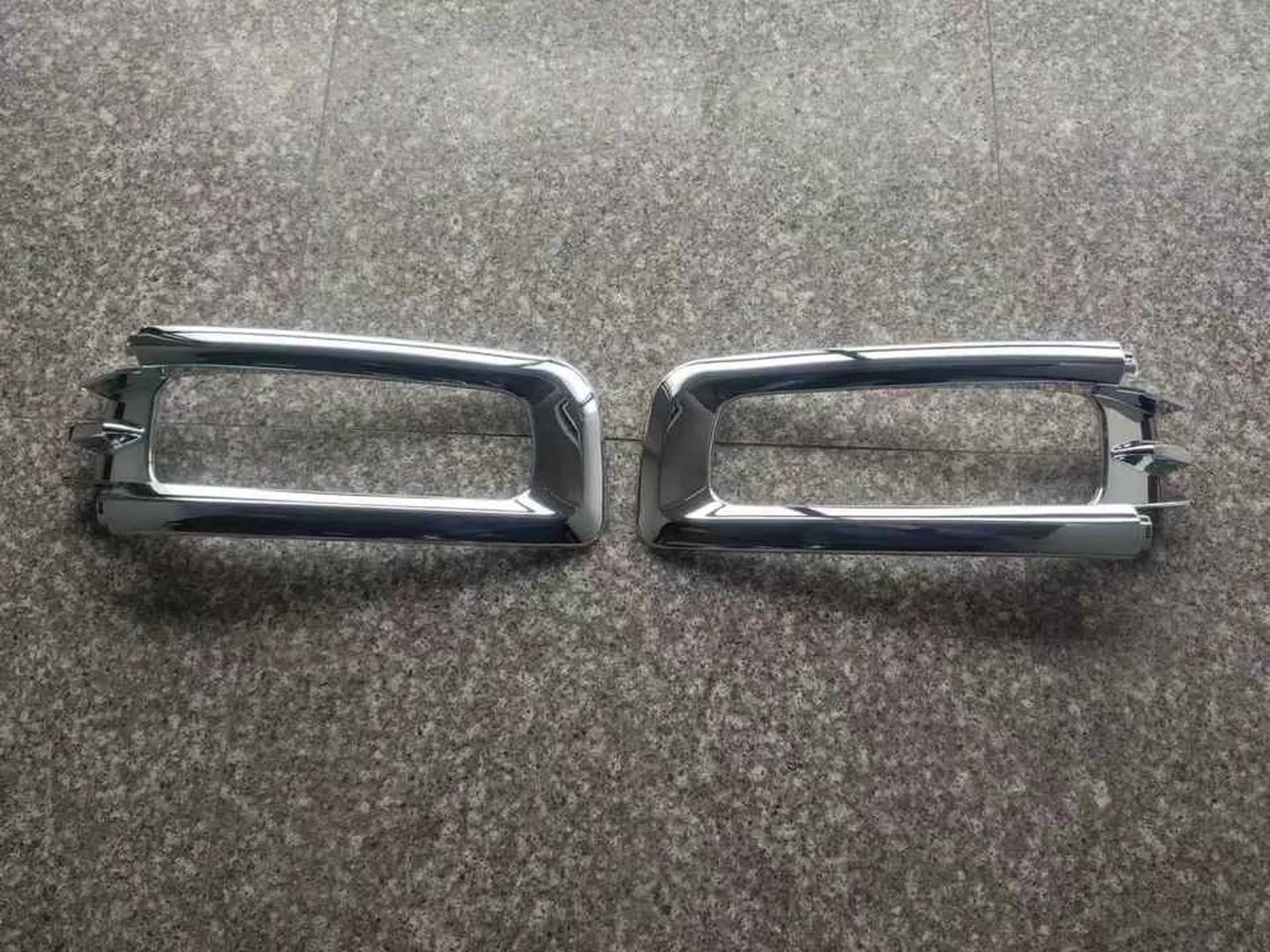 Chrome Plastic Fog Lamp for Nissan PKB / CWM454