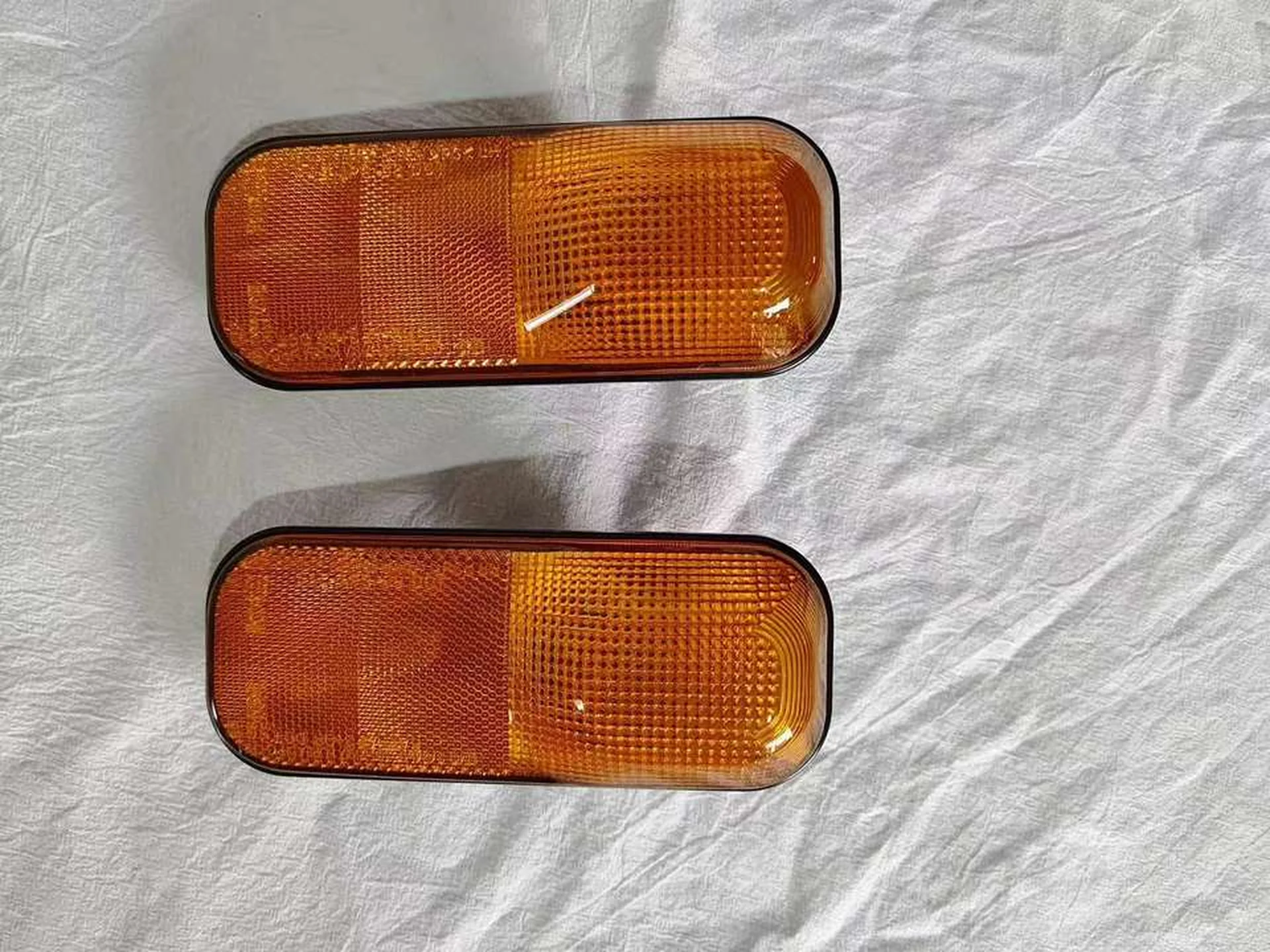 12V24V Plastic Side Marker Lamp for Hyundai HD65 / HD78