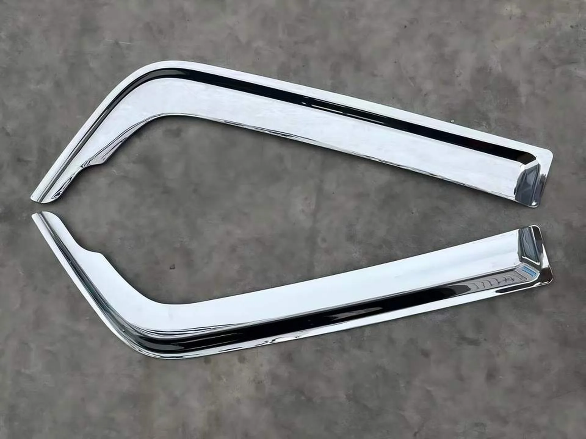 Chrome Plastic Rain Shield / Visor for Mitsubishi FM1524 / FM65F