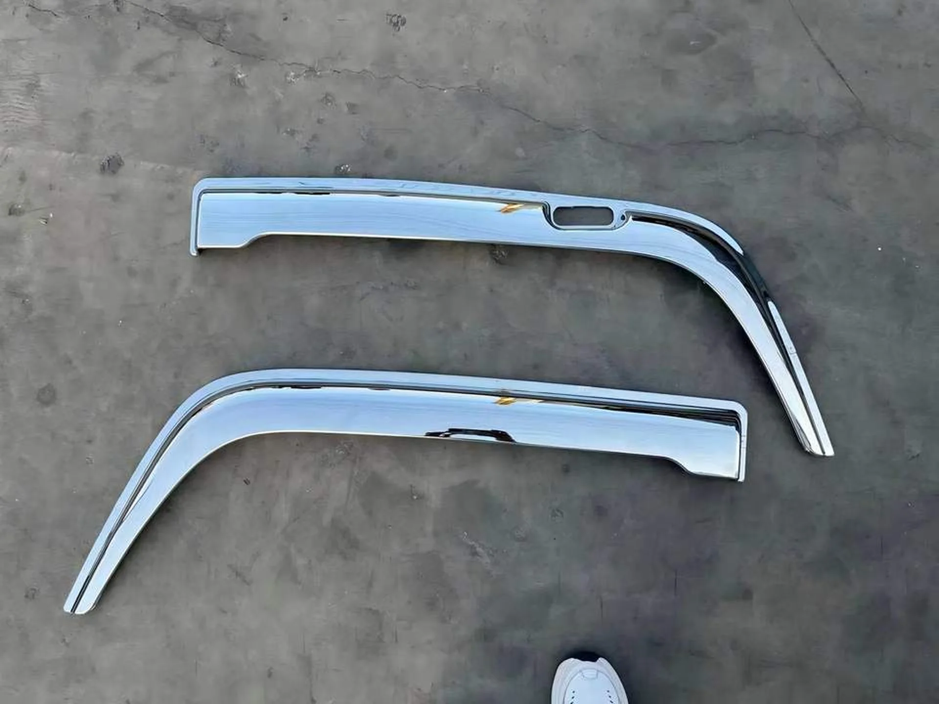 Chrome Plastic Rain Shield / Visor for Mitsubishi FM1524 / FM65F
